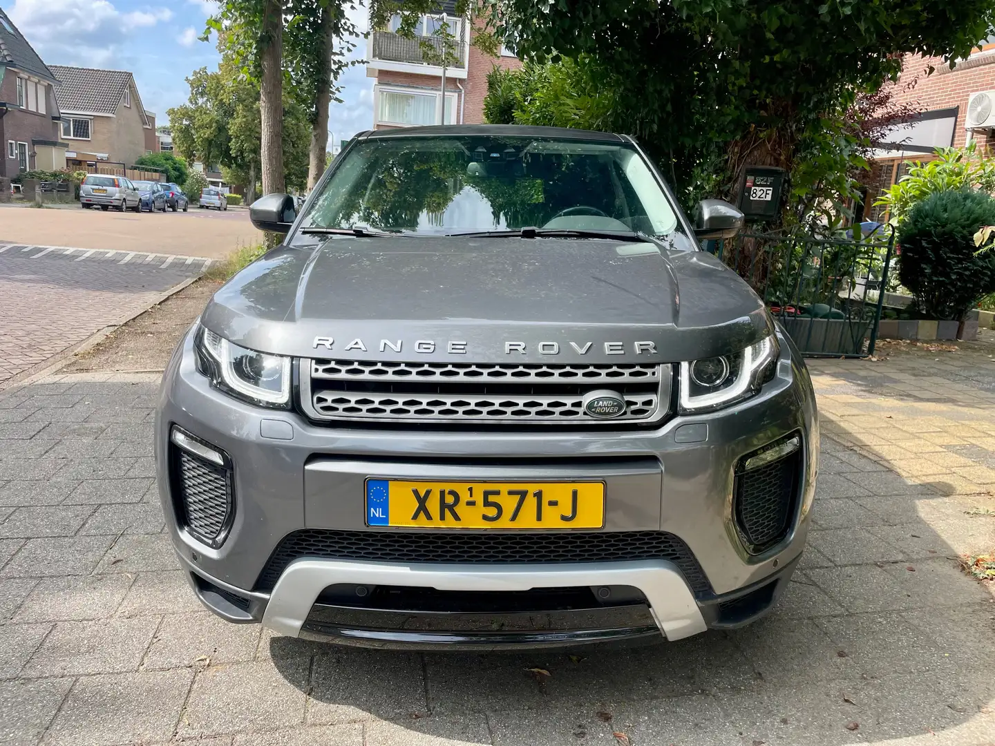 Land Rover Range Rover Evoque 2.0 TD4 SE Dynamic Grijs - 2