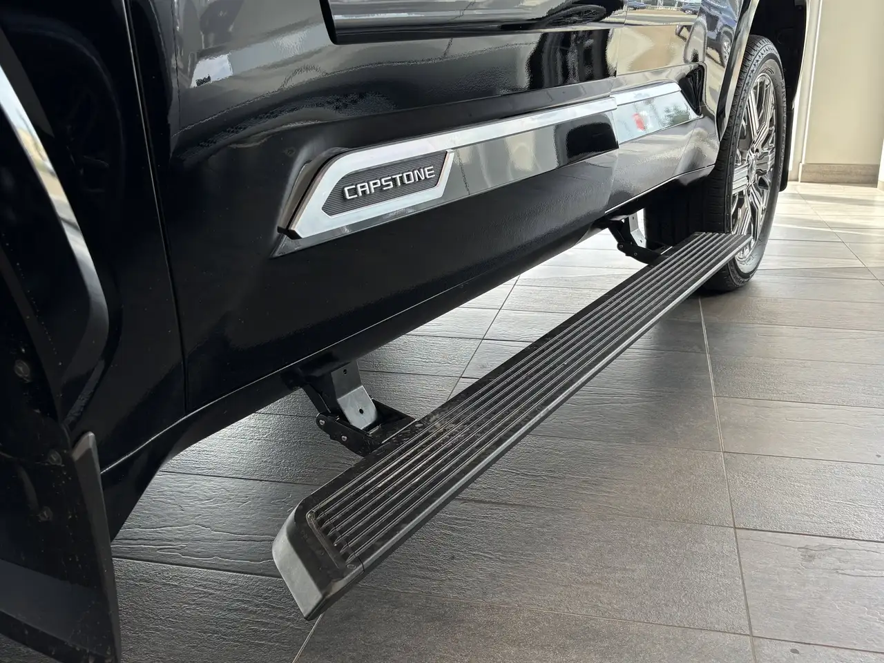 Toyota Sequoia снимка Toyota Sequoia