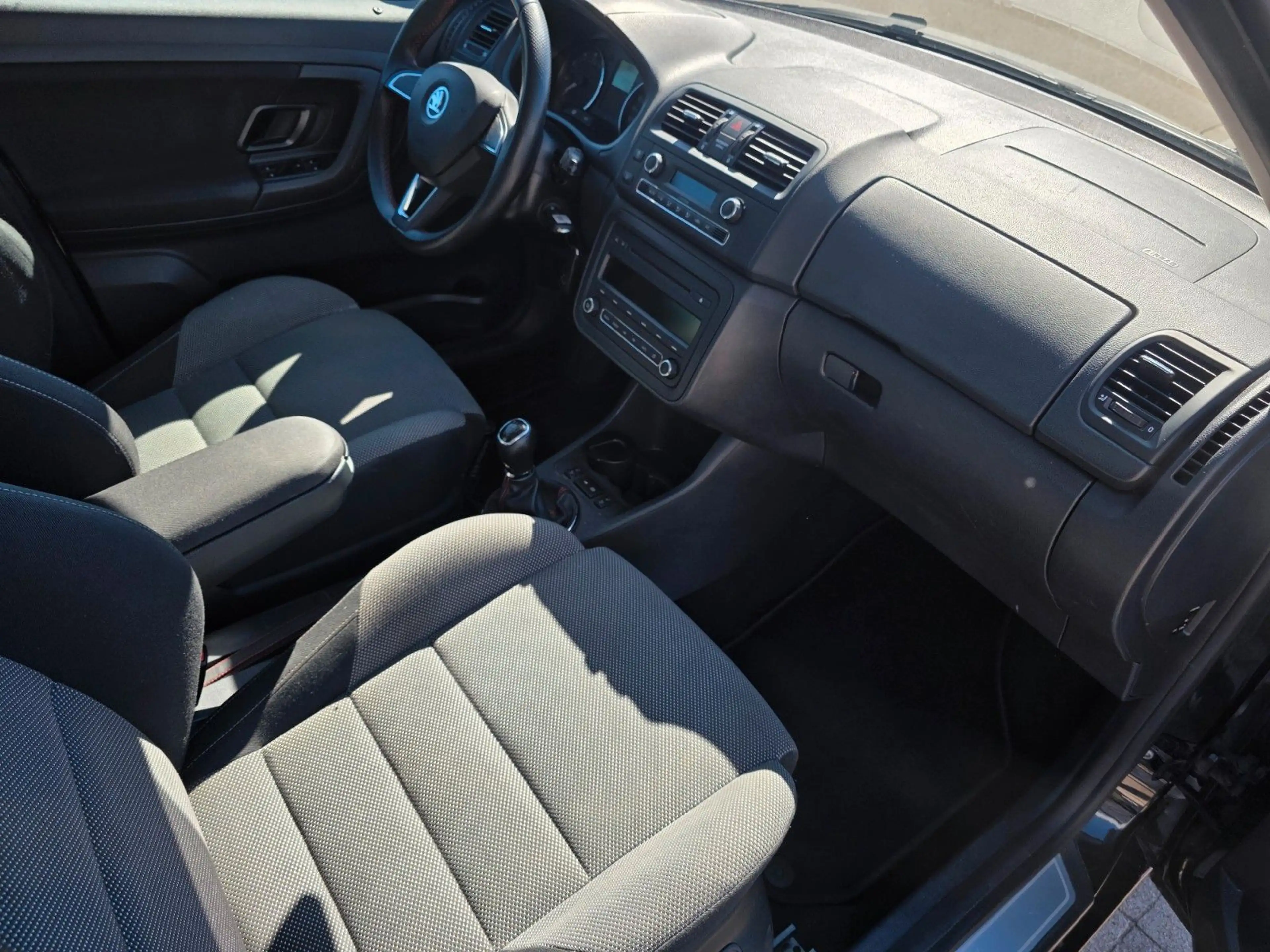 Skoda Roomster Noire — photo 14