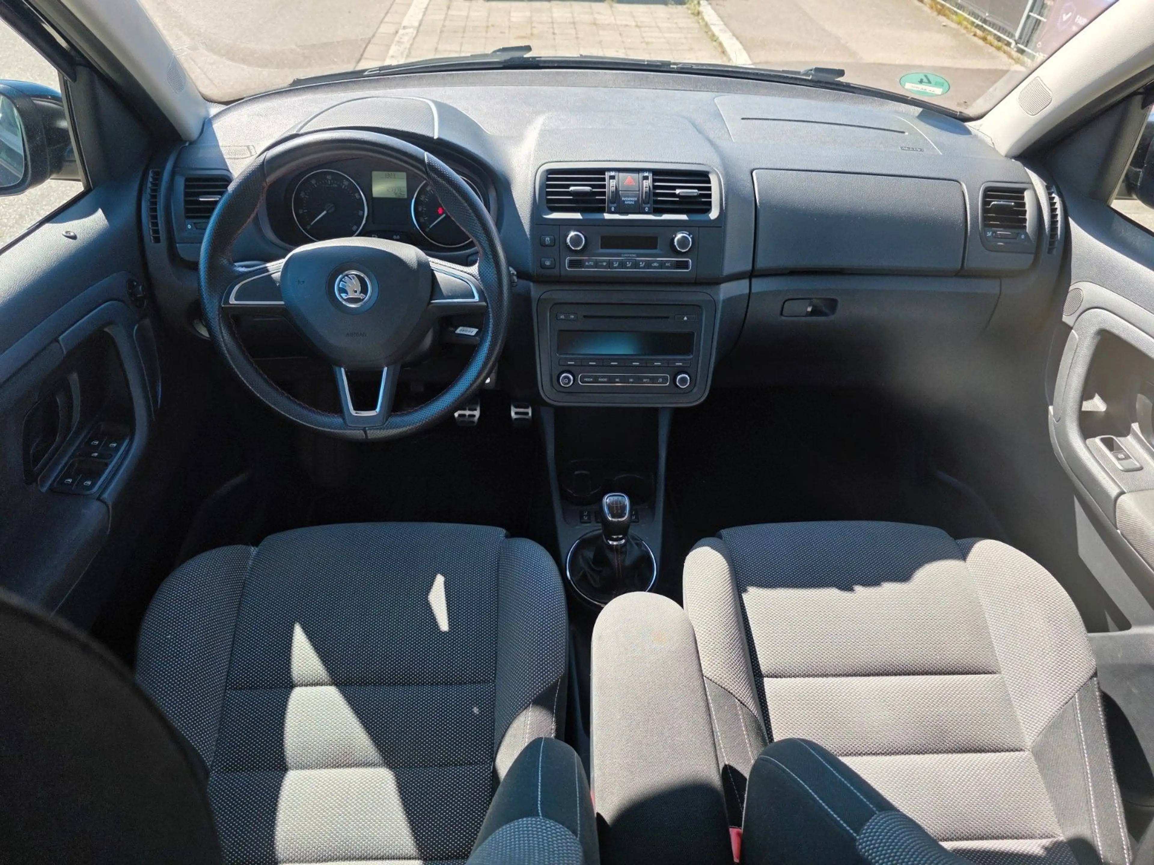Skoda Roomster Noire — photo 11