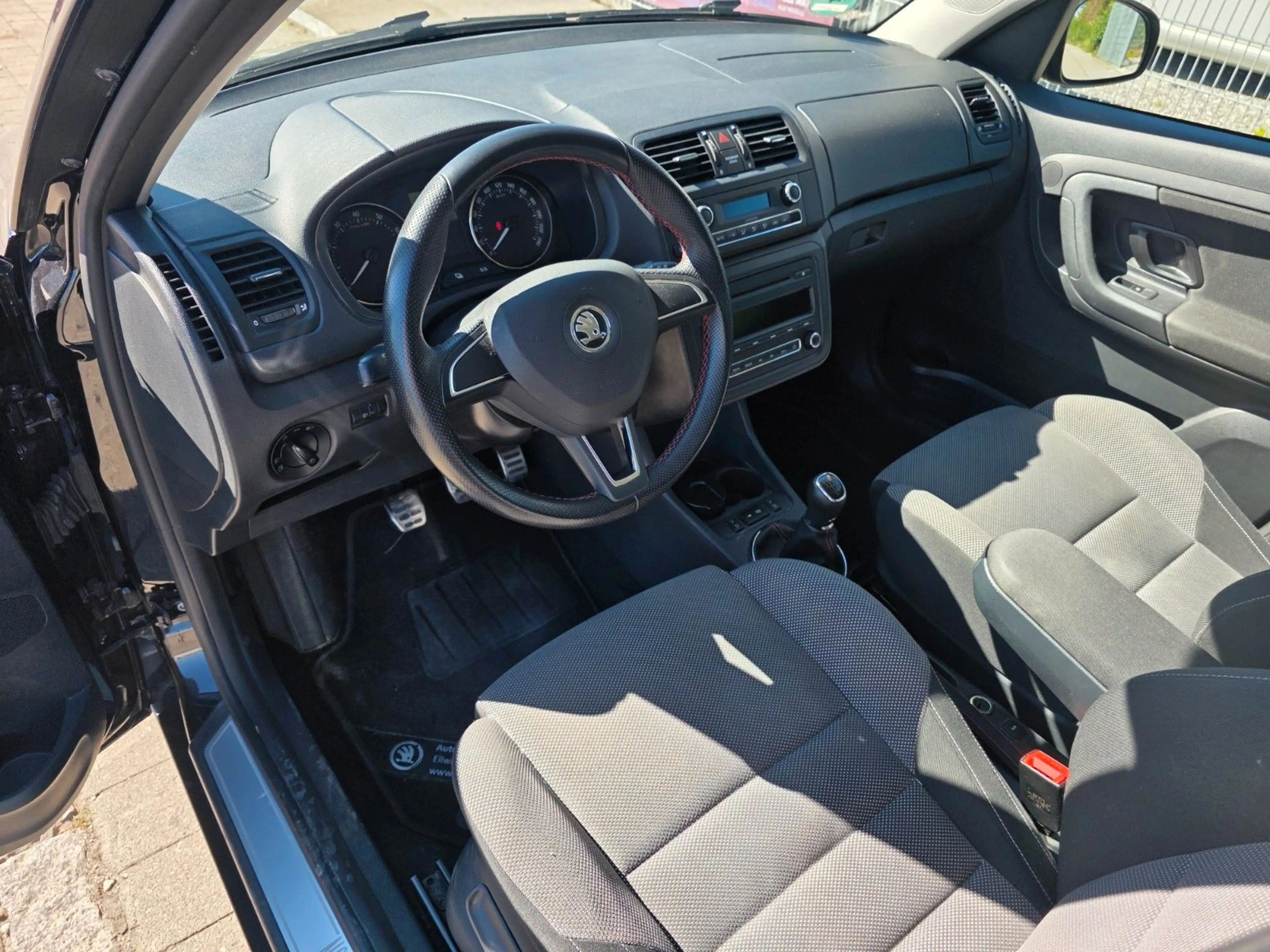 Skoda Roomster Noire — photo 9