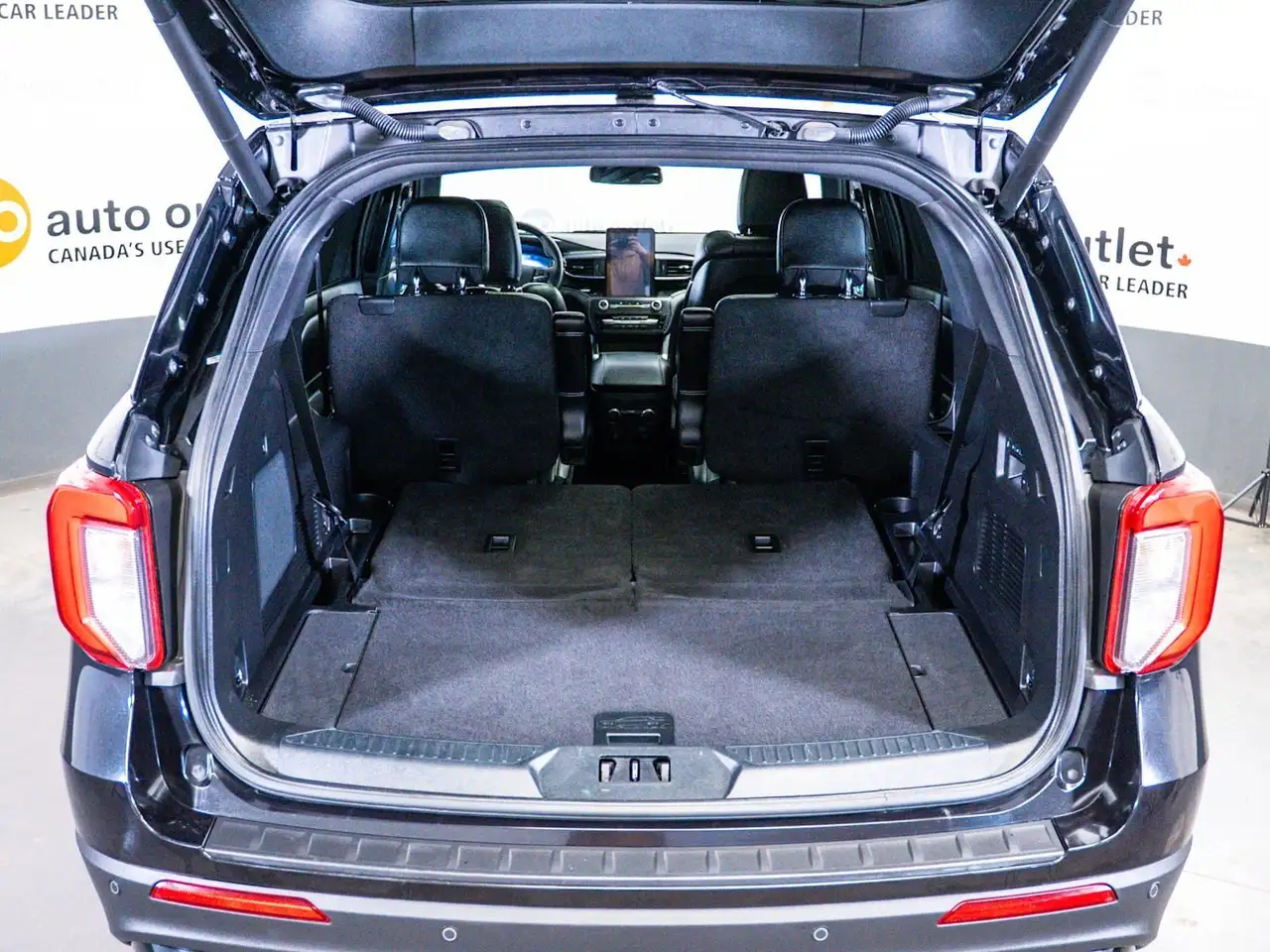 Ford Explorer снимка Ford Explorer