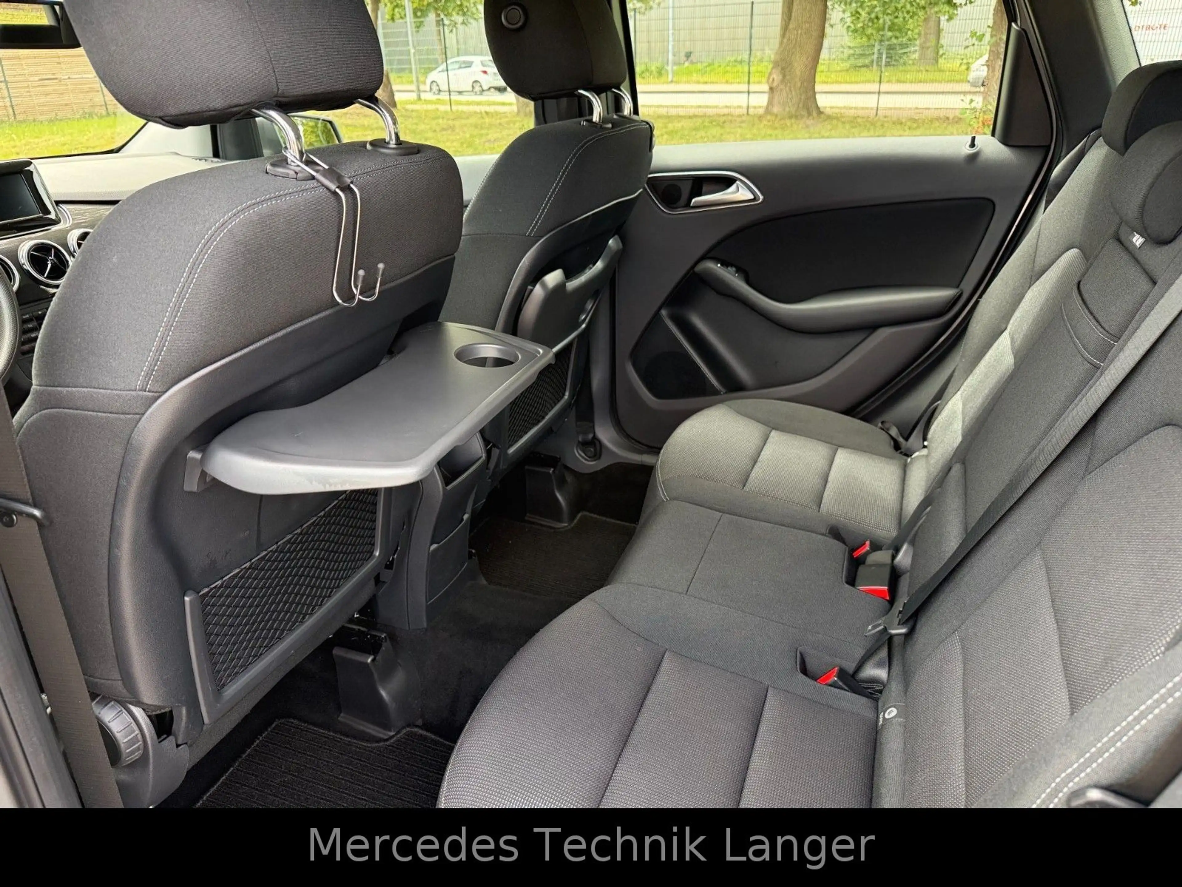 Mercedes-Benz B 200 /Automatik/SERVICE NEU/TÜV NEU — photo 9