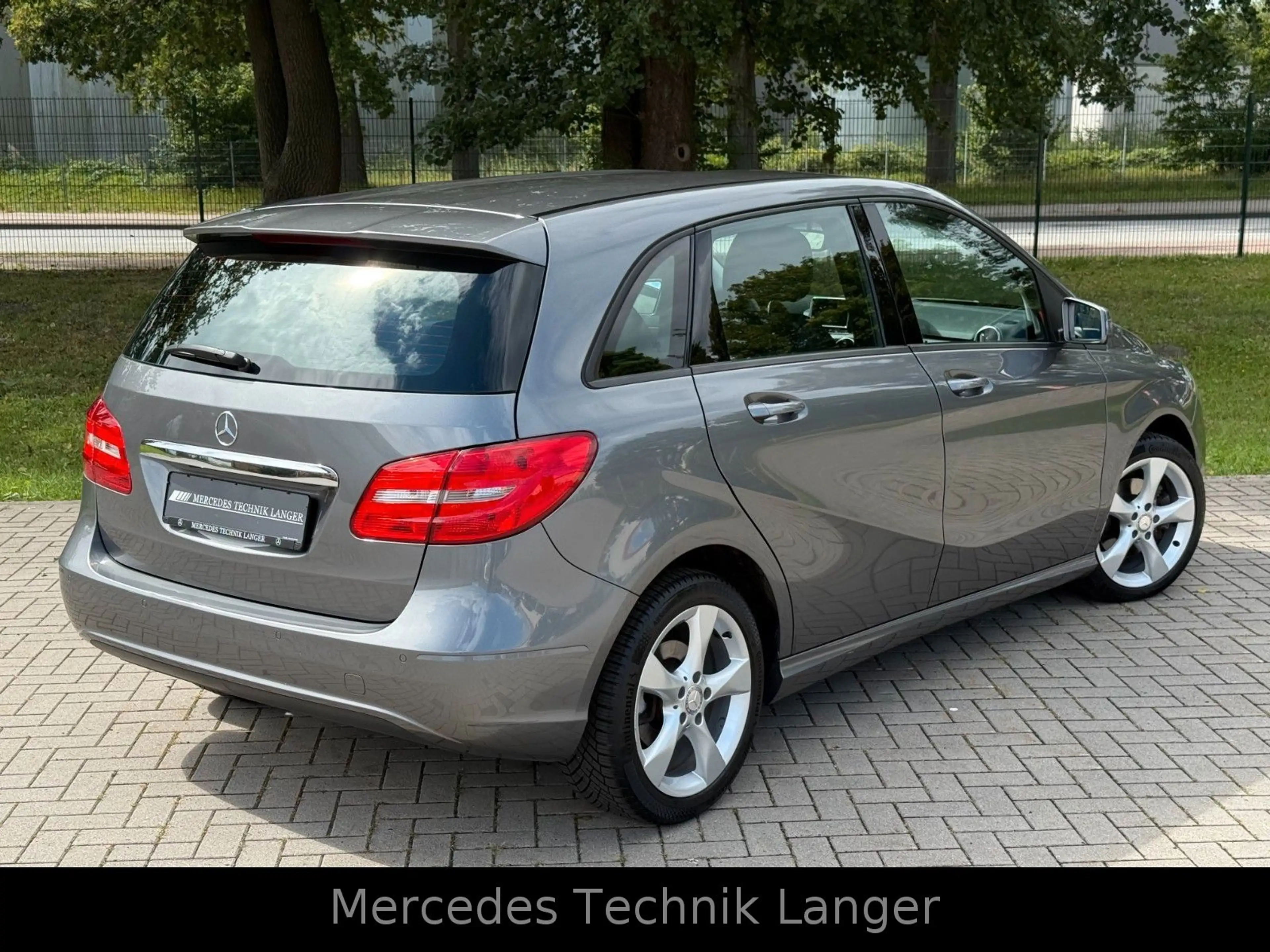 Mercedes-Benz B 200 /Automatik/SERVICE NEU/TÜV NEU — photo 6