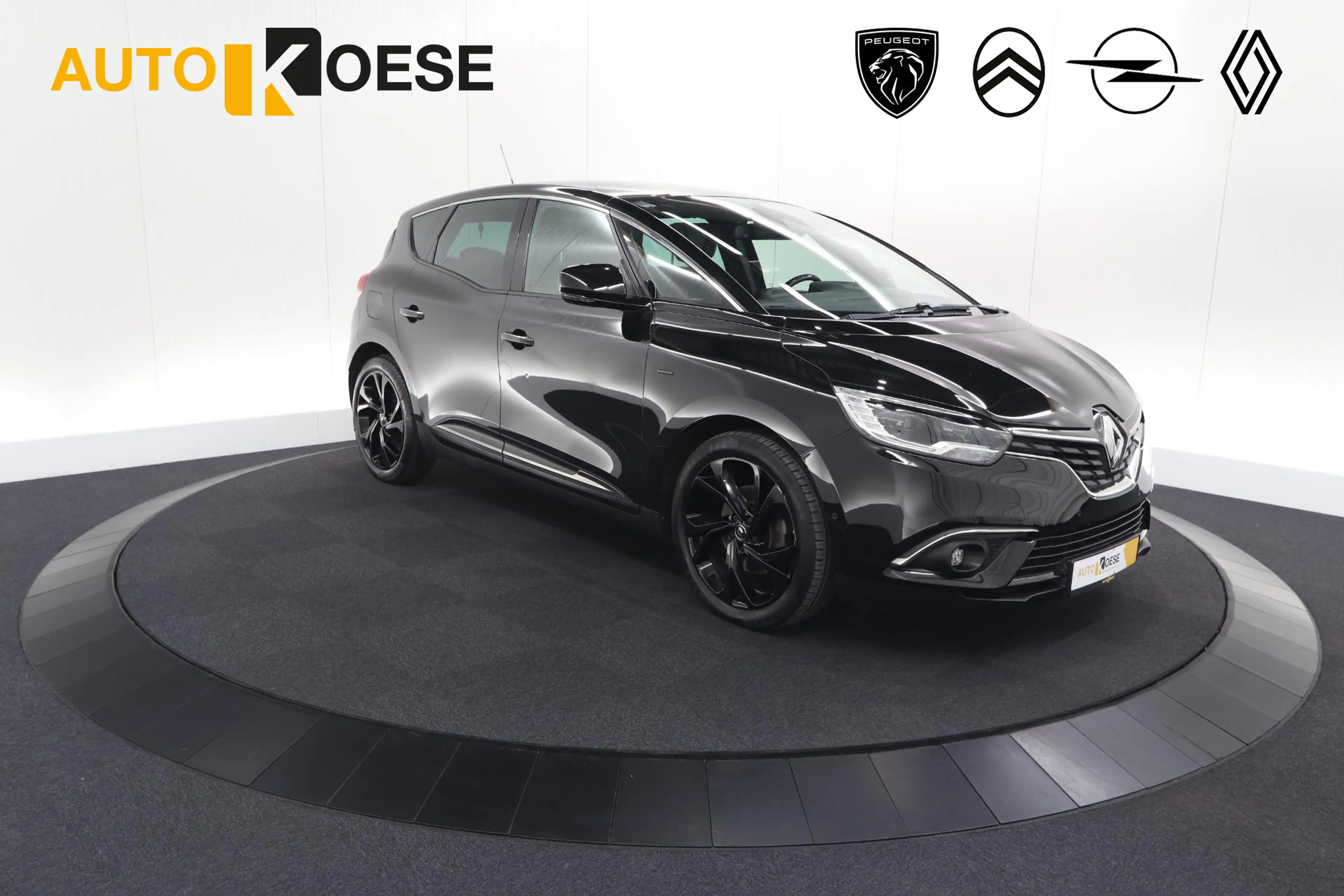 Renault Scenic TCe 140 EDC Black Edition | Trekhaak | Panoramadak