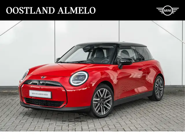 MINI Cooper E Hatchback / Classic / Pakket L / 17 inch Parallel