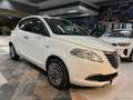 Lancia Ypsilon 1.2 69 CV 5p. Gold 5 POSTI Weiß - thumbnail 3