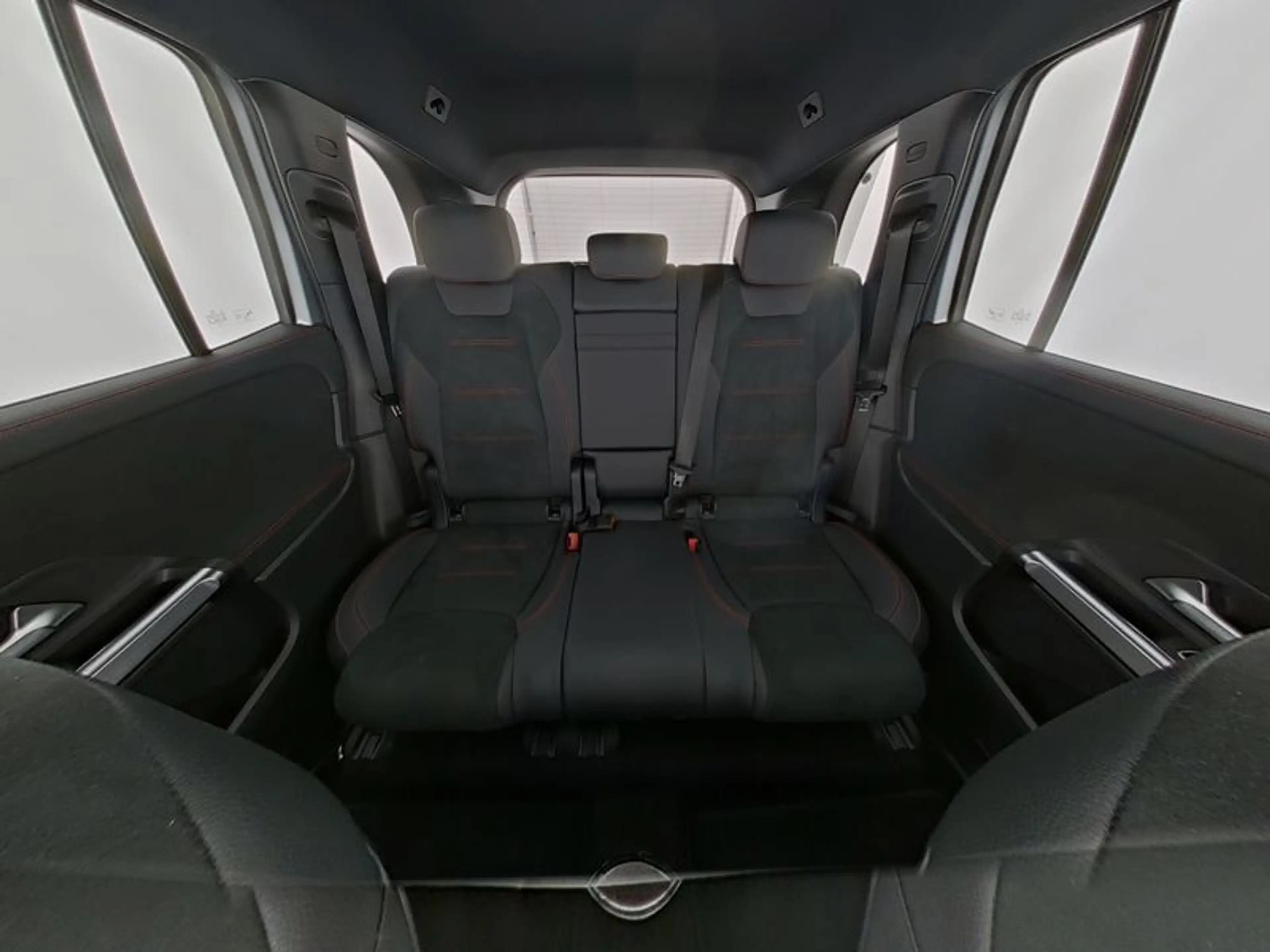 Mercedes-Benz EQB 350 4M AMG-PREMIUM FAP 360° BURMEST MEMO VZA — photo 10