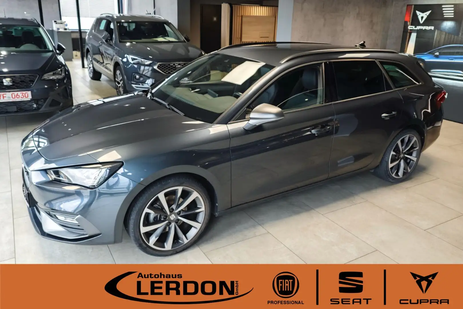 SEAT Leon Sportstourer 1.5TSI FR FullLink|Beats|LED Grau - 1