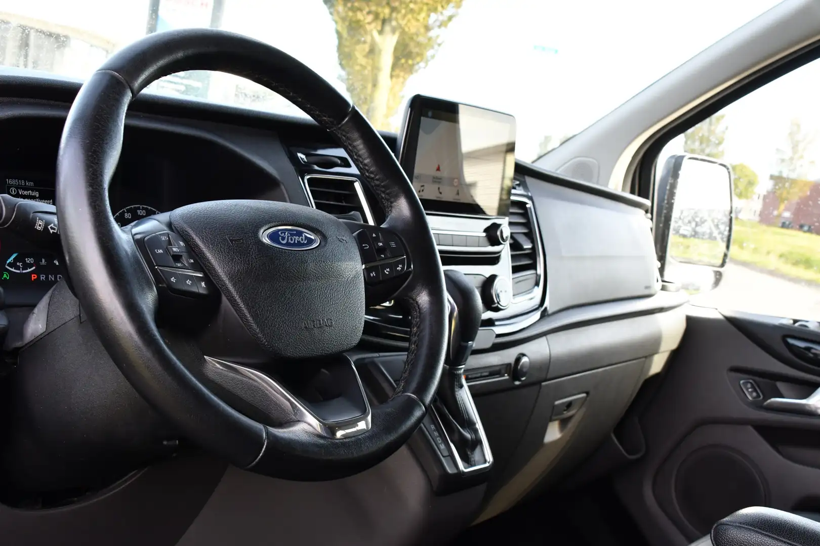 Ford Transit Custom 2.0 TDCI L1H1 Sport DC Camera, Cruise, Carplay, 17 Gris - 2