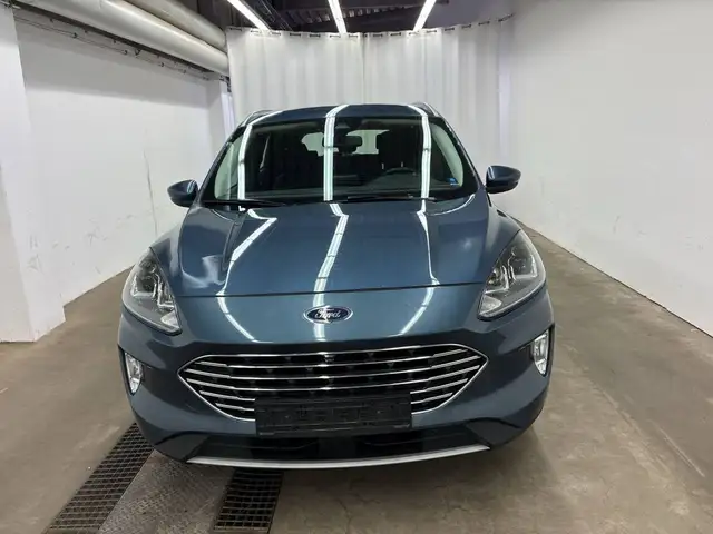 Ford Kuga view 2