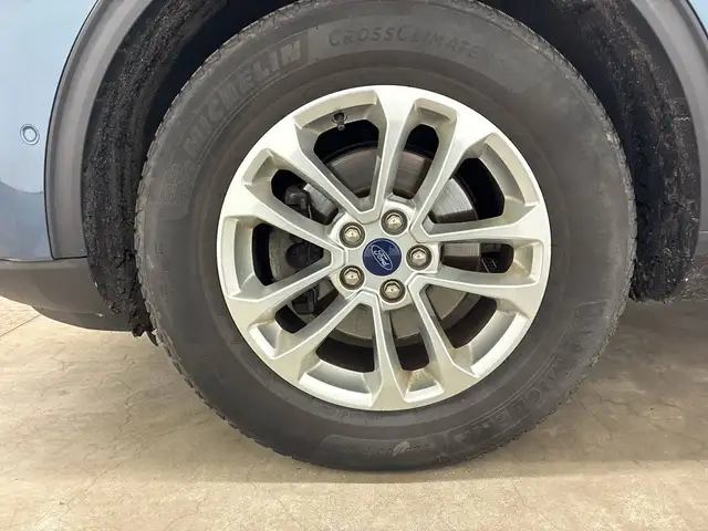 Ford Kuga view 15