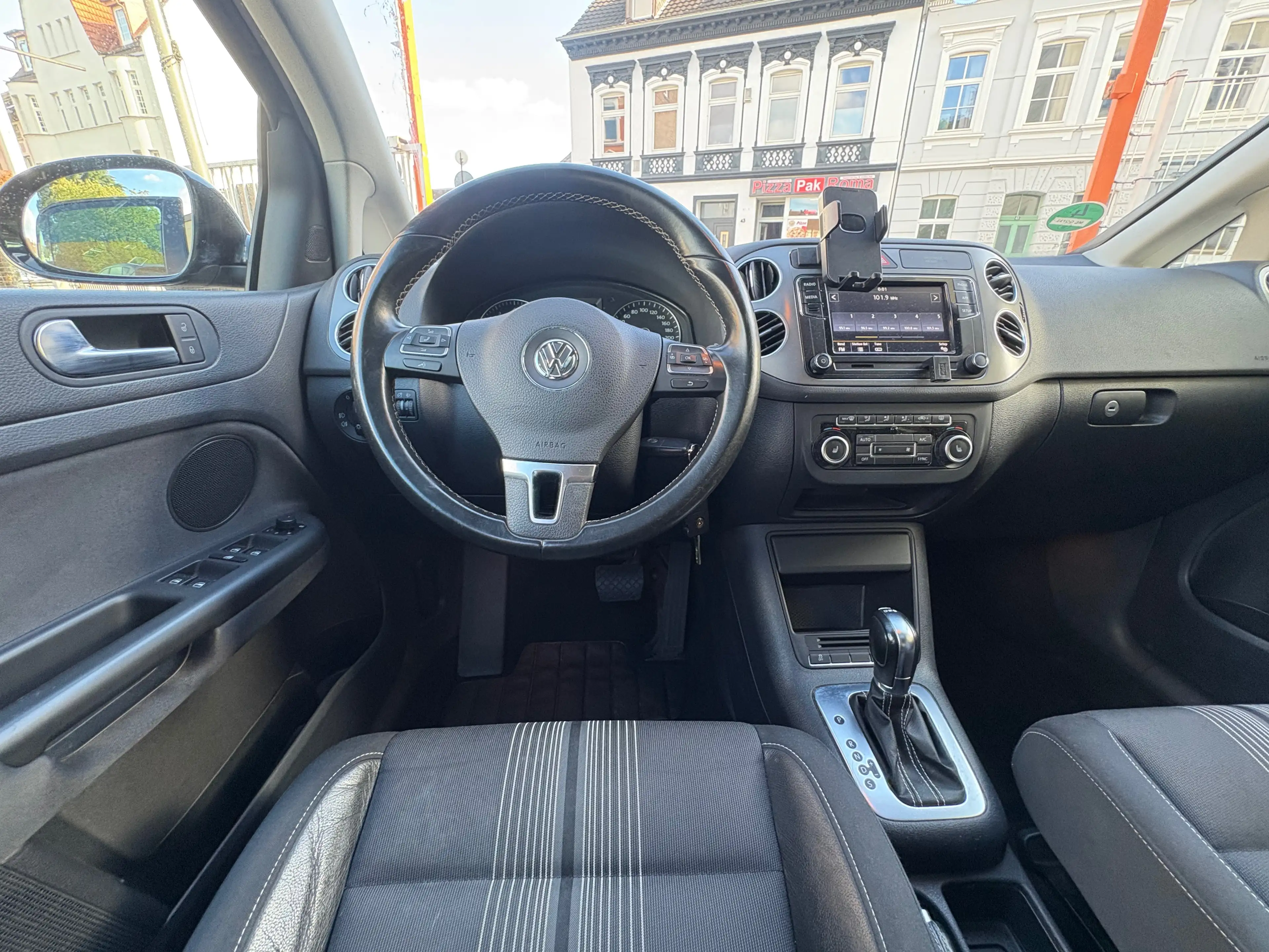 Volkswagen Golf Plus Match AUTOMATIK SCHIEBEDACH KLIMAAUTOMTIK TOP AUSATTUNG SITZHEIZUNGGARANTIE LENKRADFERNBEDIENUNG — photo 15
