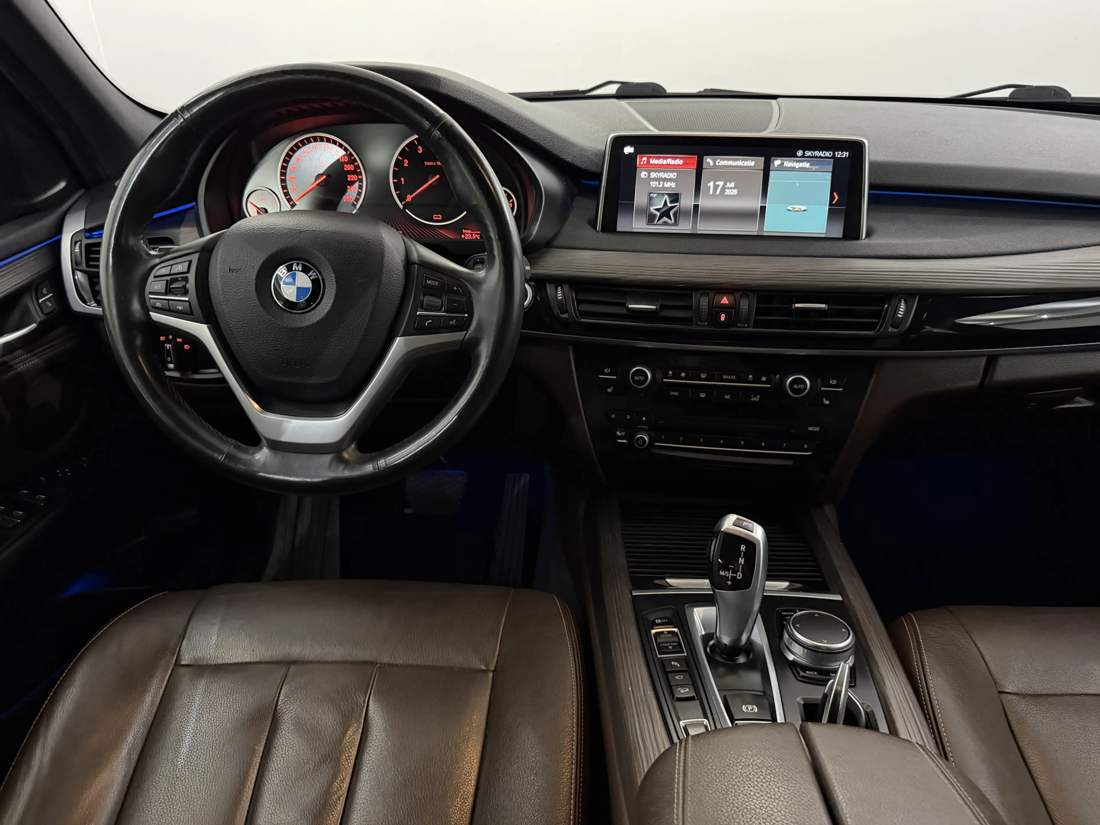 BMW X5 xDrive40e iPerformance High Executive Plug-in Lede — photo 11