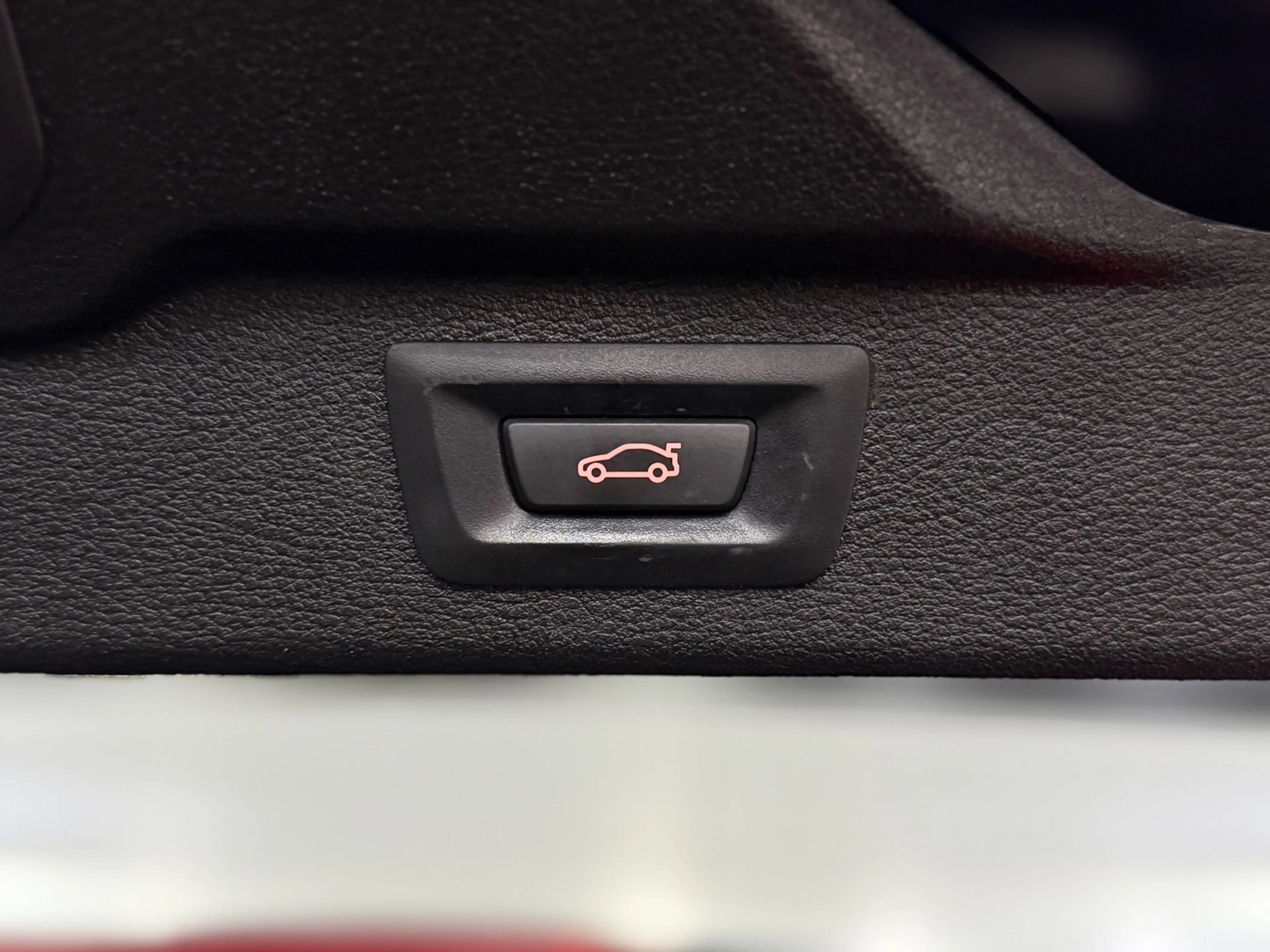 BMW X5 xDrive40e iPerformance High Executive Plug-in Lede — photo 31