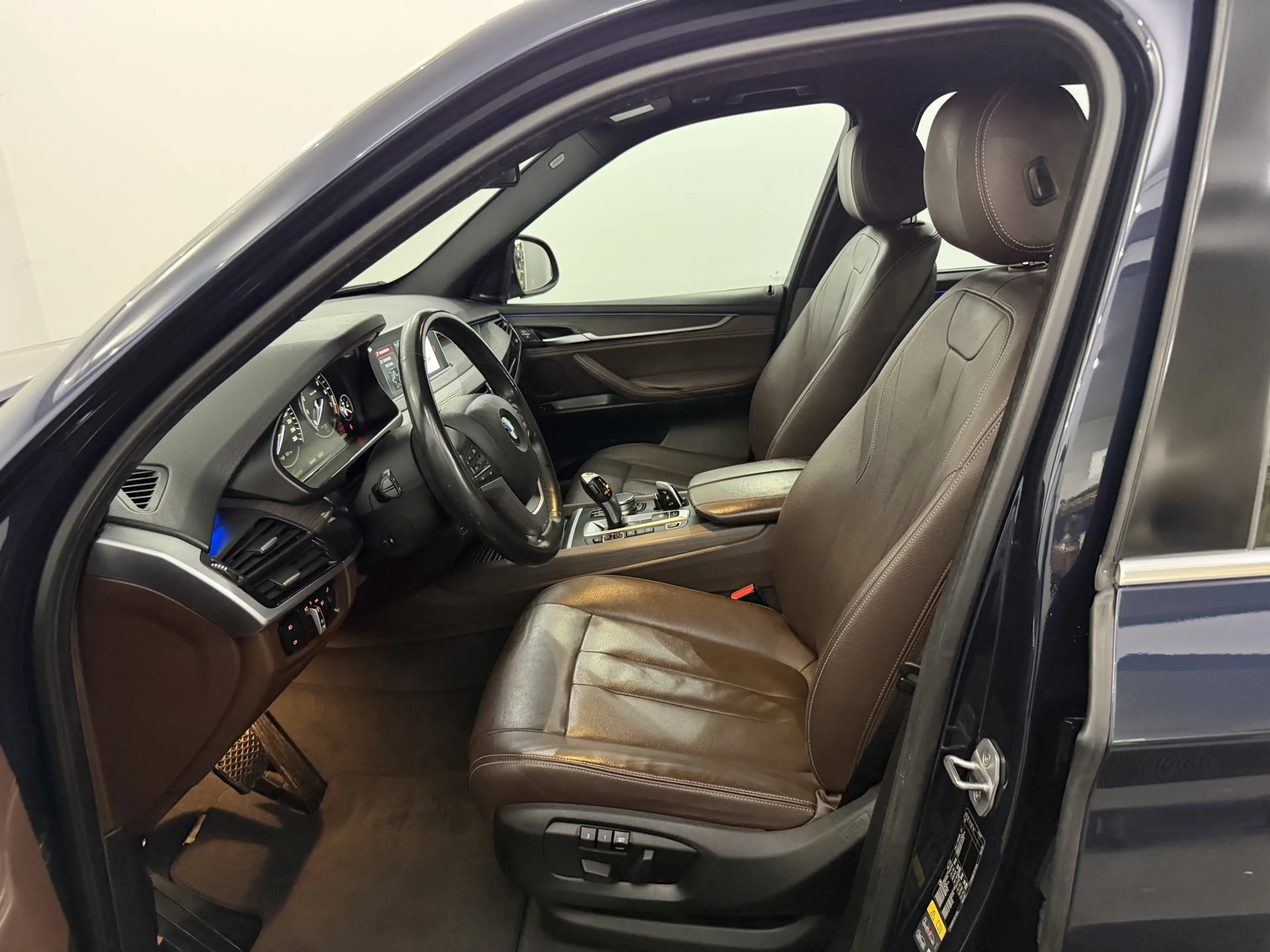 BMW X5 xDrive40e iPerformance High Executive Plug-in Lede — photo 7
