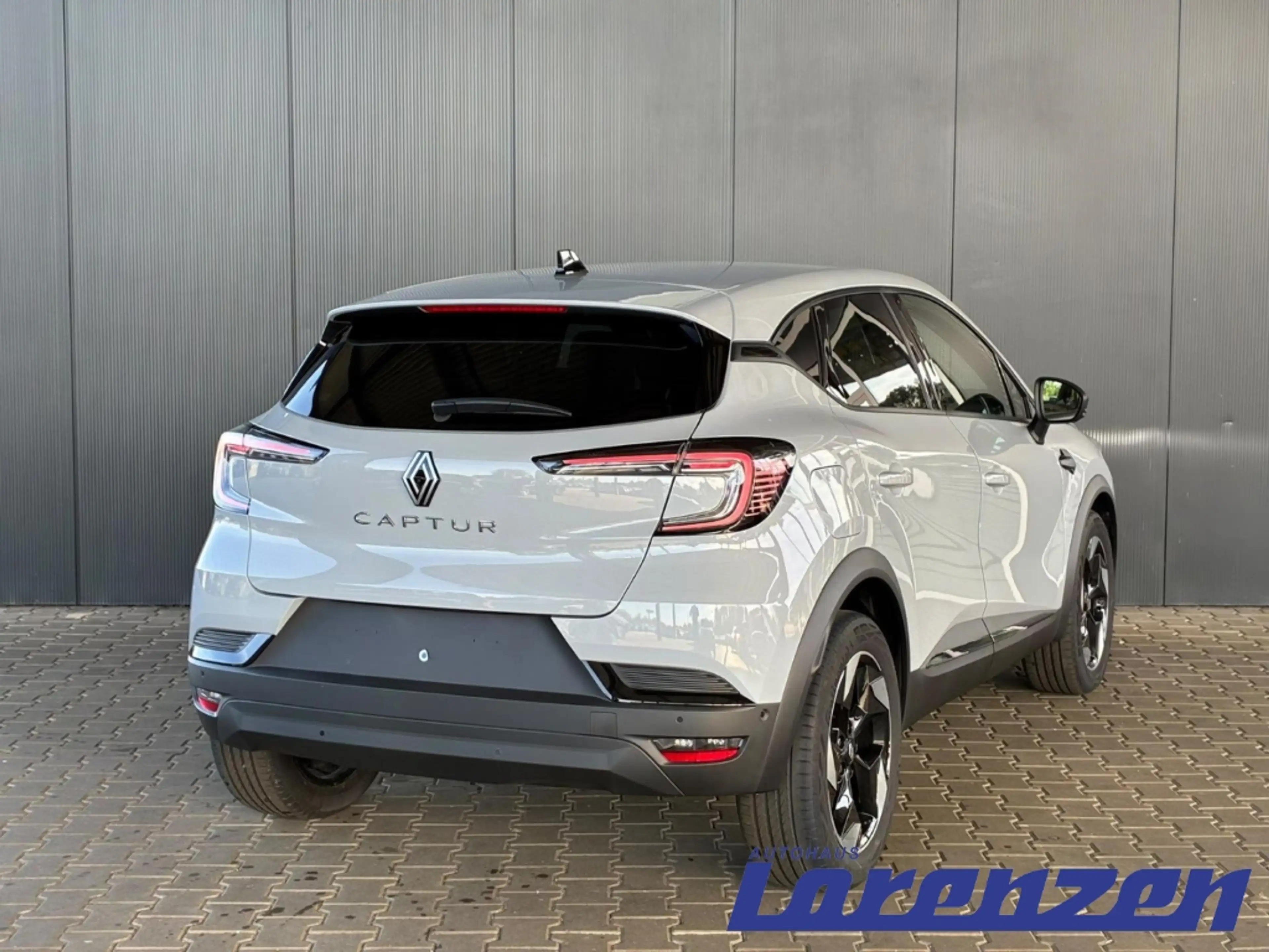 Renault Captur II Techno TCe 90 1.0 Turbo 6-MT Tempomat K — photo 3