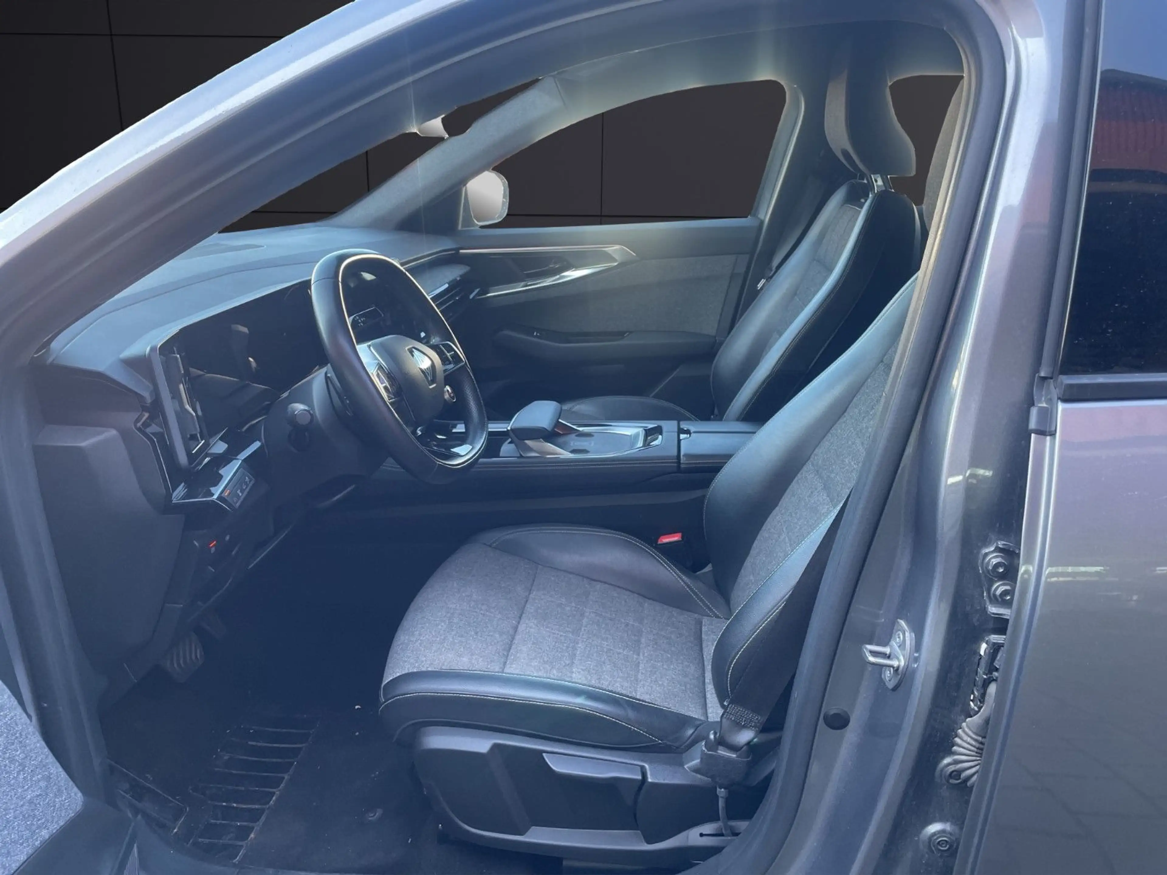 Renault Espace VI Techno E-Tech Hybrid*7Sitzer*Navi* — photo 10