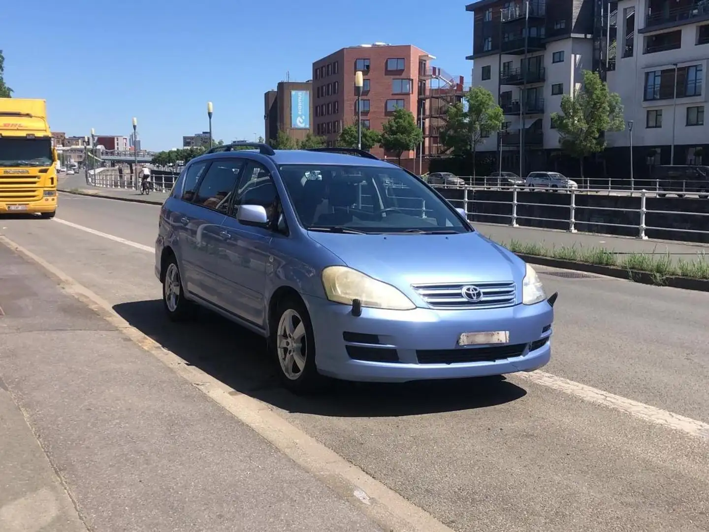 Toyota Avensis Verso Avensis Verso 2.0i VVT-i 16v D4 Linea Sol 7pl. Blau - 2