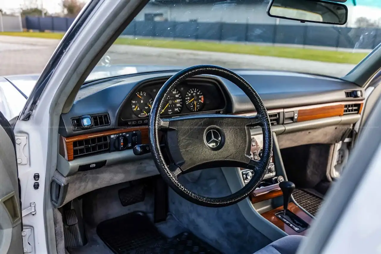 Mercedes-Benz 450, foto 3