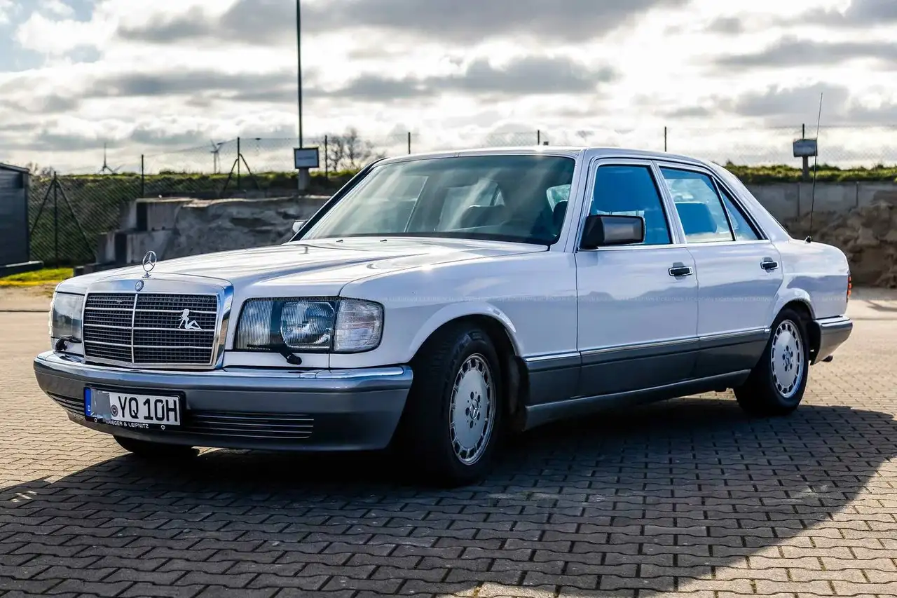 Mercedes-Benz 450, foto 1