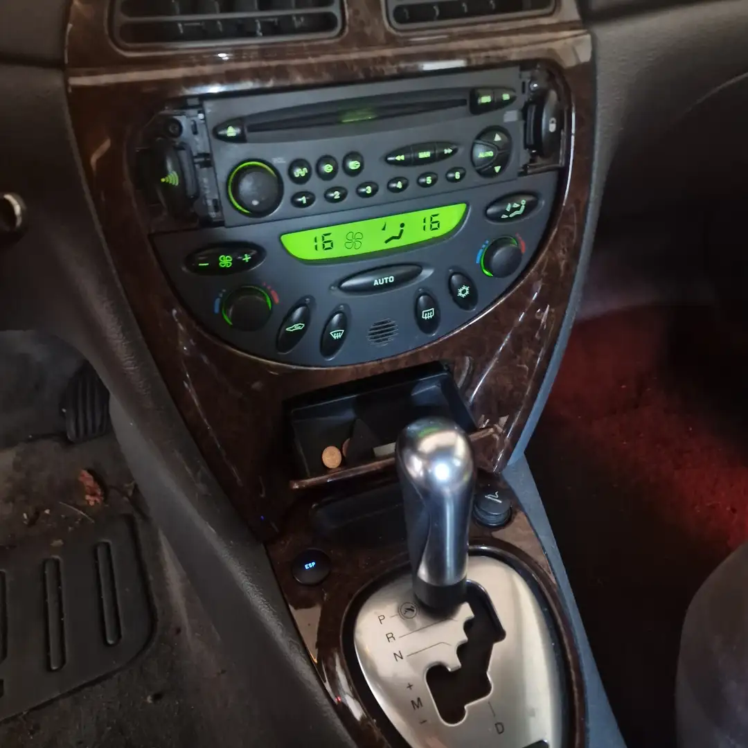 Citroen C5 3.0 V6 Exclusive siva - 2