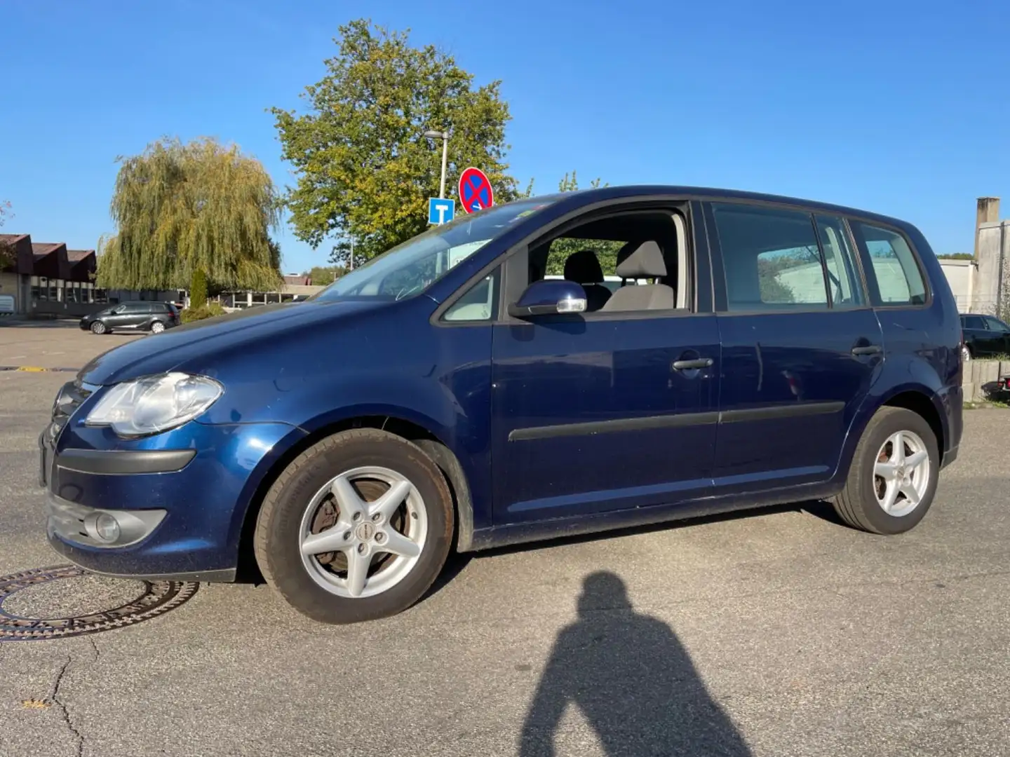 Volkswagen Touran Conceptline Blau - 1