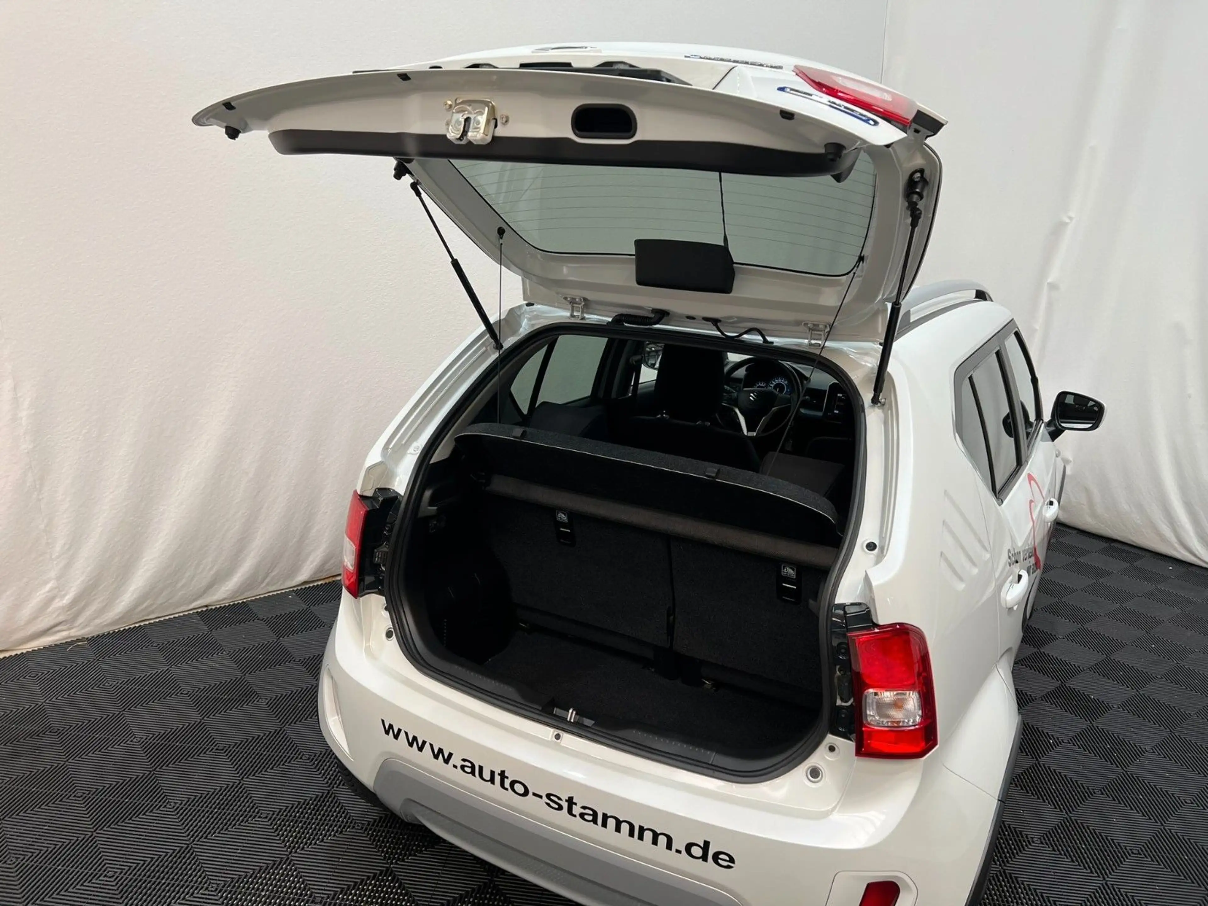 Suzuki Ignis 1.2 DUALJET HYBRID Comfort — photo 9
