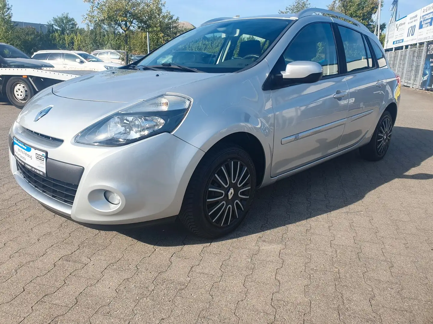 Renault Clio Grandtour Dynamique 1.2 GARANTIE AUTOMATIK Silber - 1