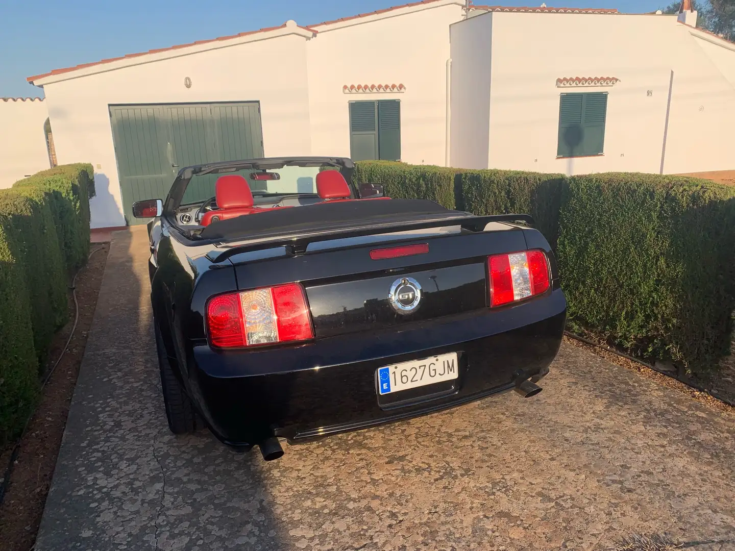 Ford Mustang GT Convertible V8 4.6L Negro - 2