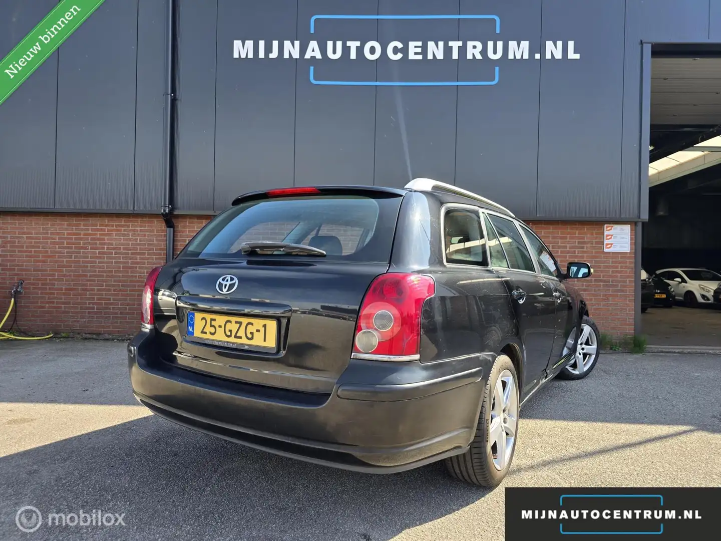Toyota Avensis Wagon 2.0 VVTi Luna Business / NAP✔️ / CLIMA Negro - 2