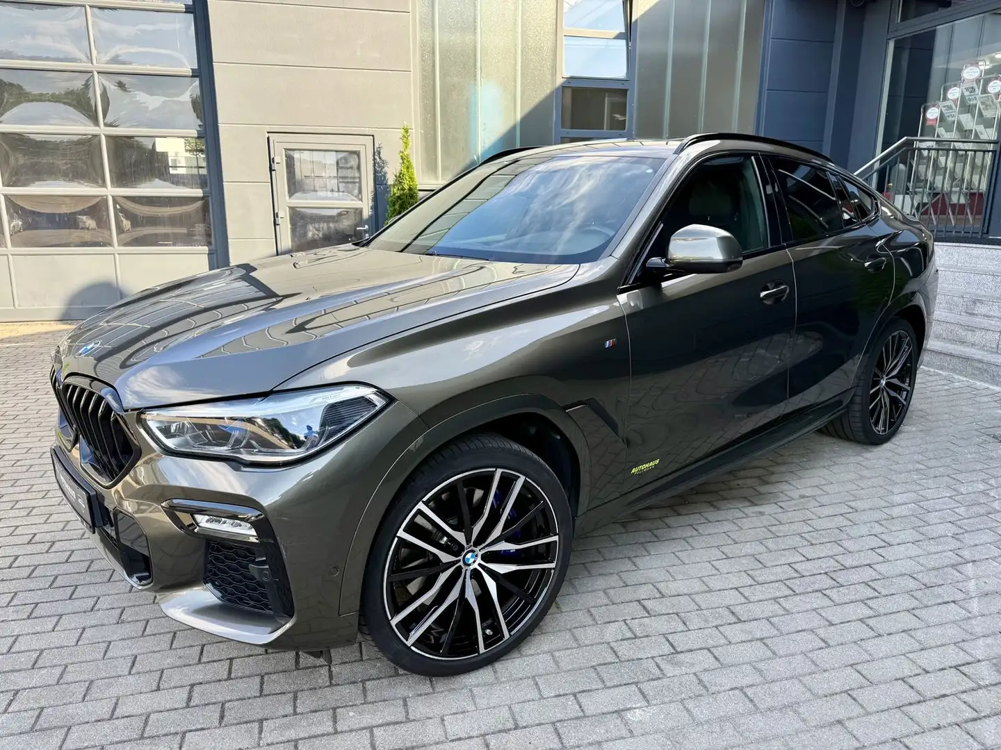 BMW X6 M d Or - 1