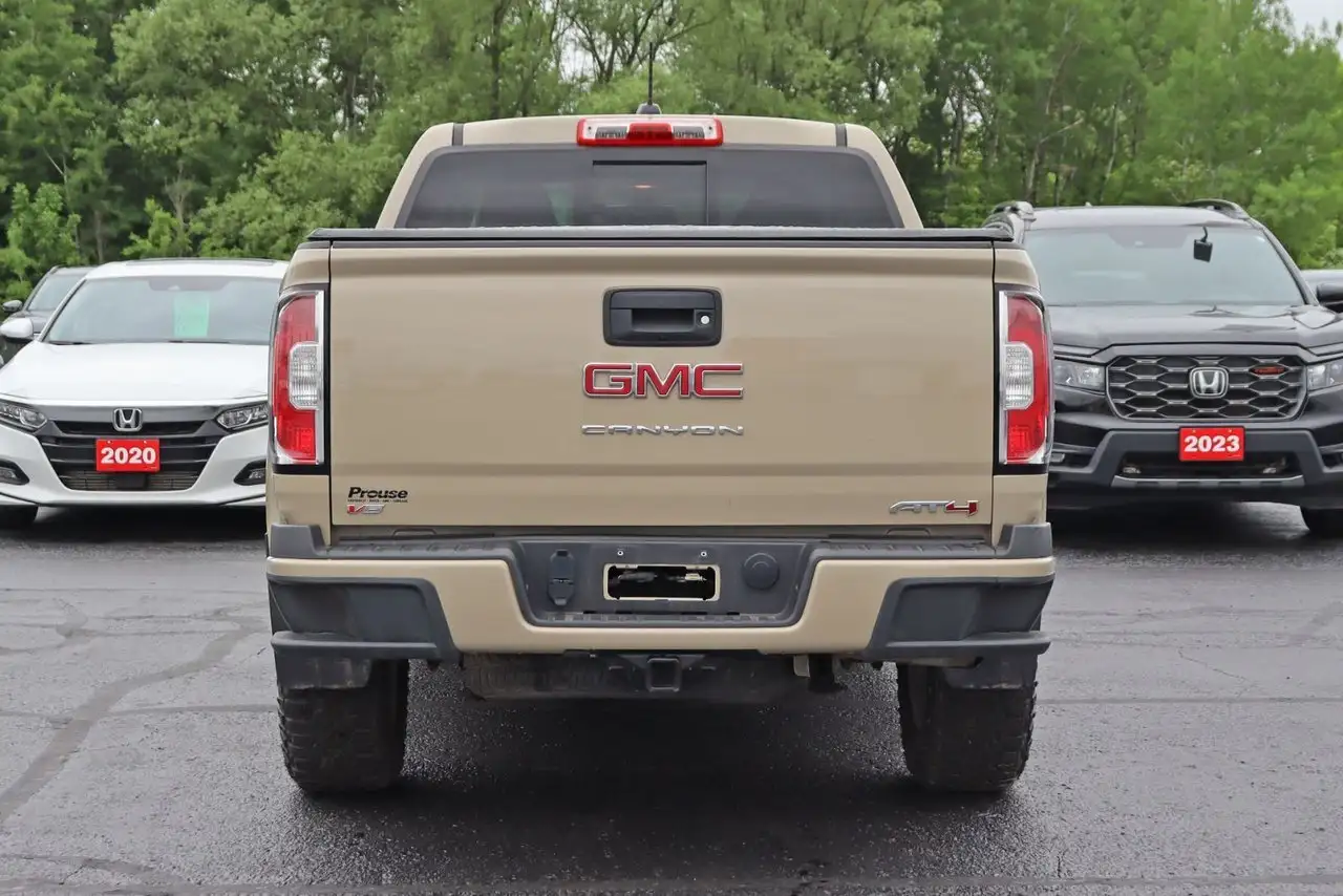 GMC Canyon снимка GMC Canyon