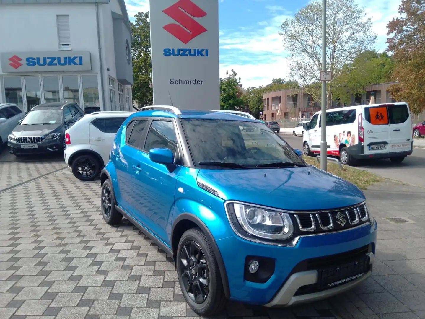 Suzuki Ignis Comfort M/T Hybrid NAVI/LED/Klima/ Blau - 1