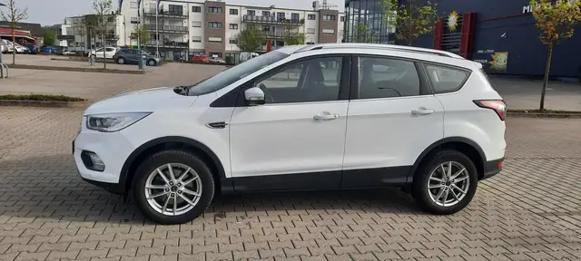 Ford Kuga 2.0 TDCi 4x4 ,Autom,LED,Navi,1hand,F