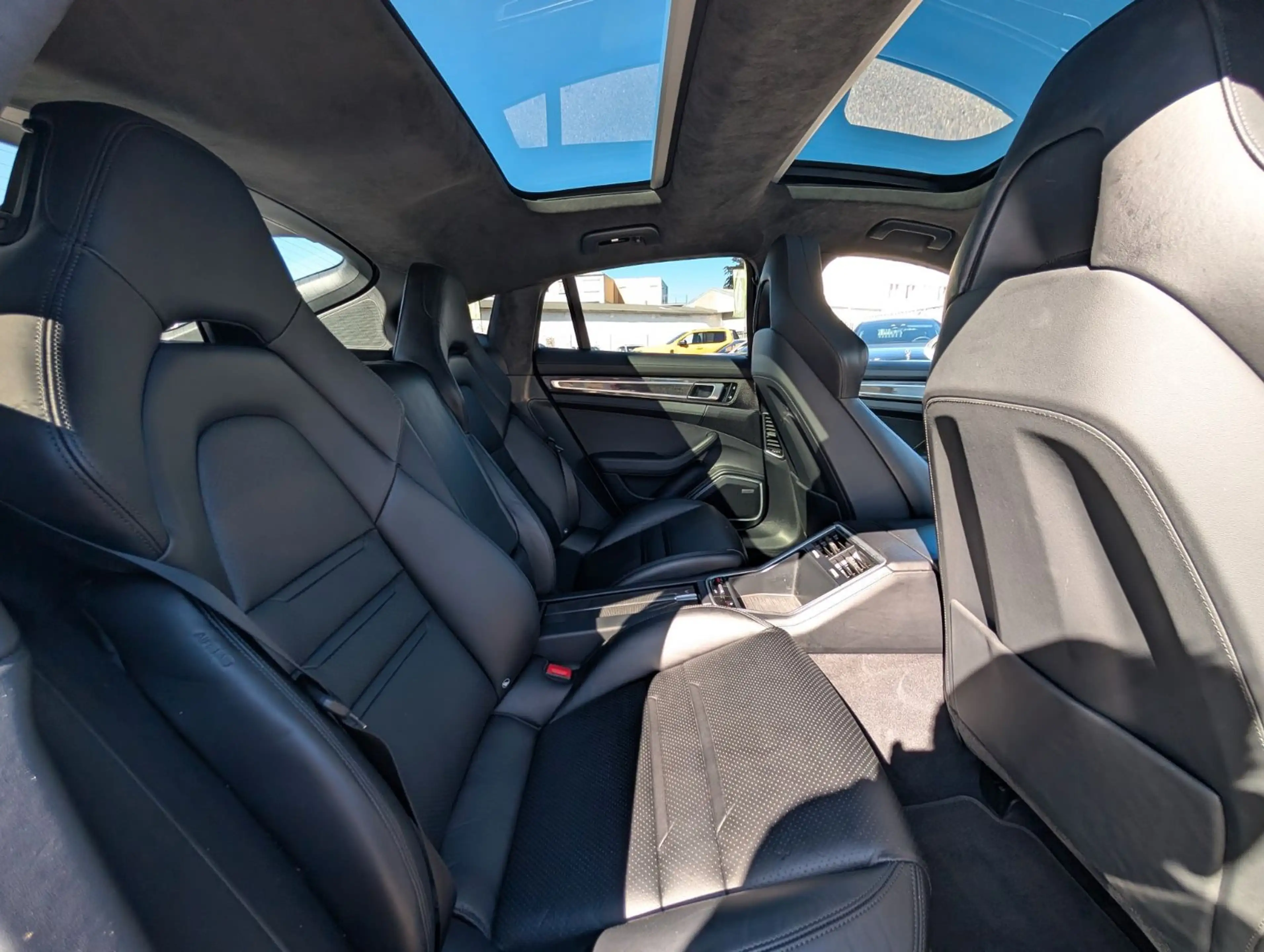Porsche Panamera GTS *PANO*BOSE*MATRIX*ACC*HUD* — photo 17