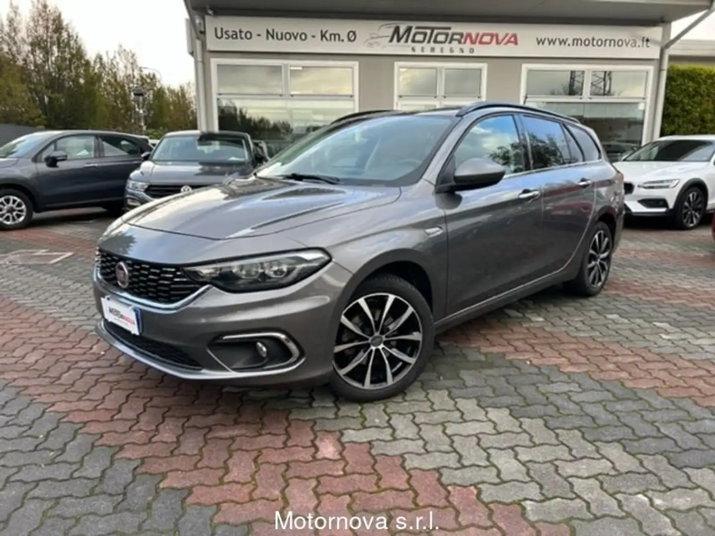 Fiat Tipo 1.6 Mjt S&S SW Lounge Brons - 1