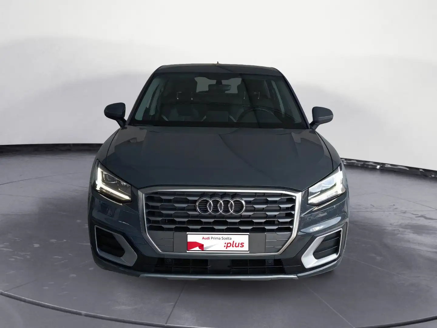 Audi Q2 30 TDI Admired Gris - 1