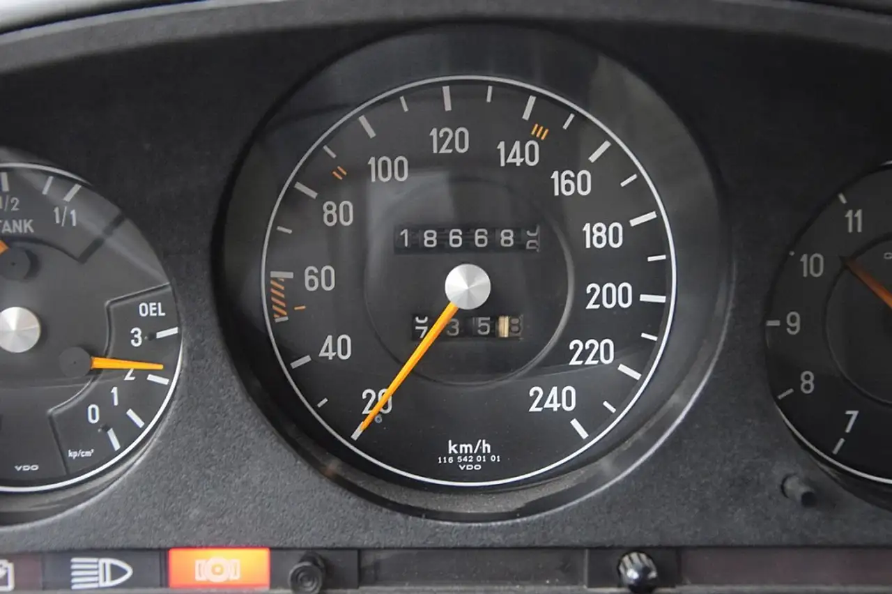 Mercedes-Benz 280 SE W116E28, foto 8