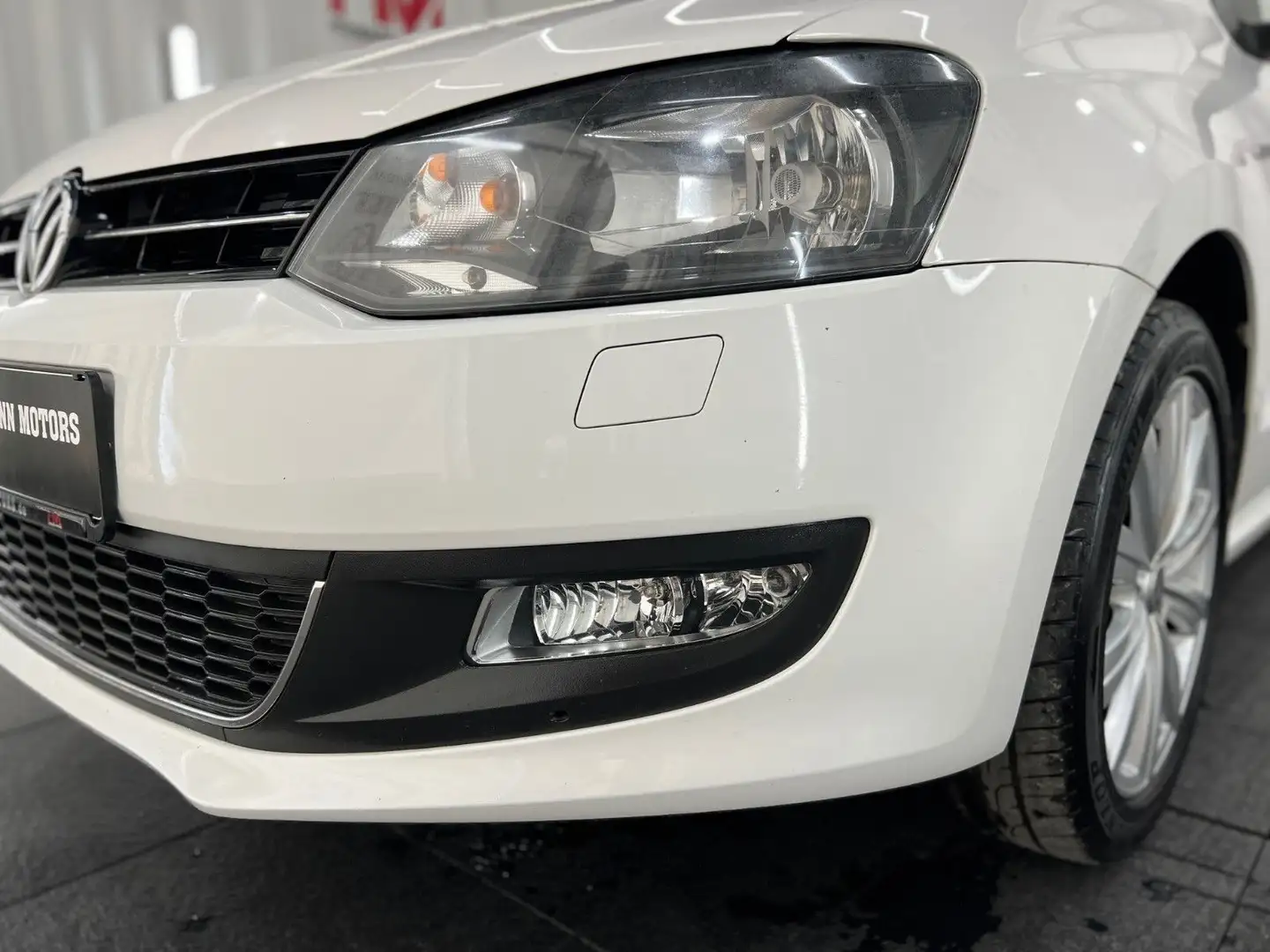 Volkswagen Polo V 1.2 TSI Life/Tempo/SHZ/Einpark./Klimaut. Weiß - 2