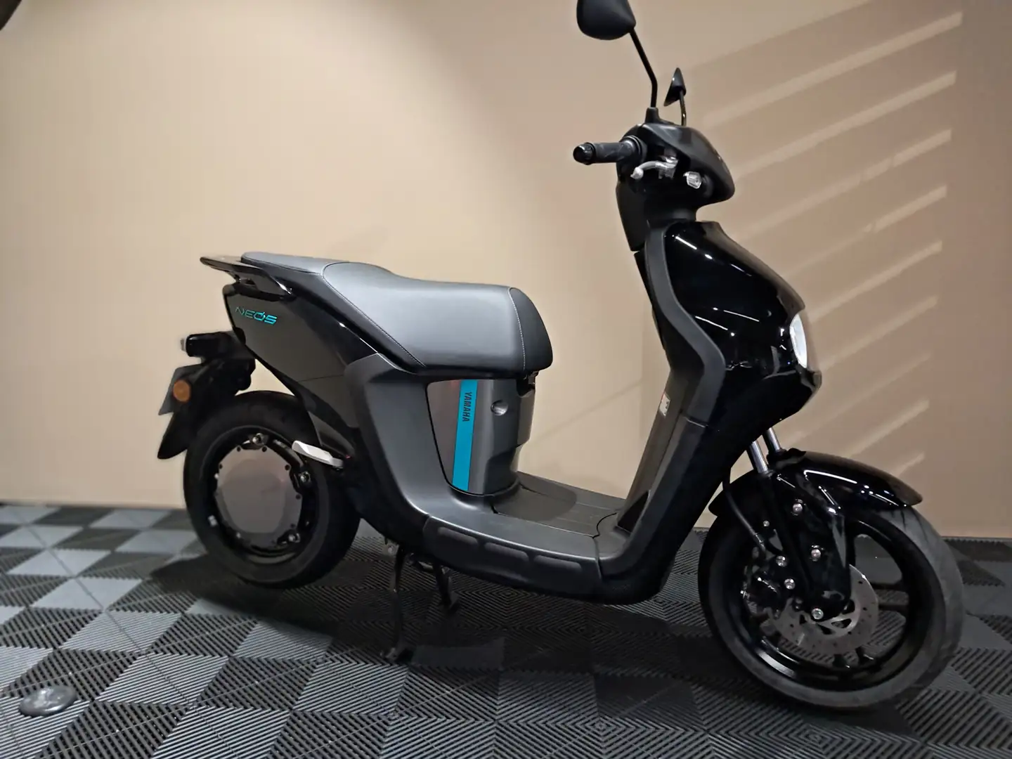 Yamaha NEOs 50 Negro - 1
