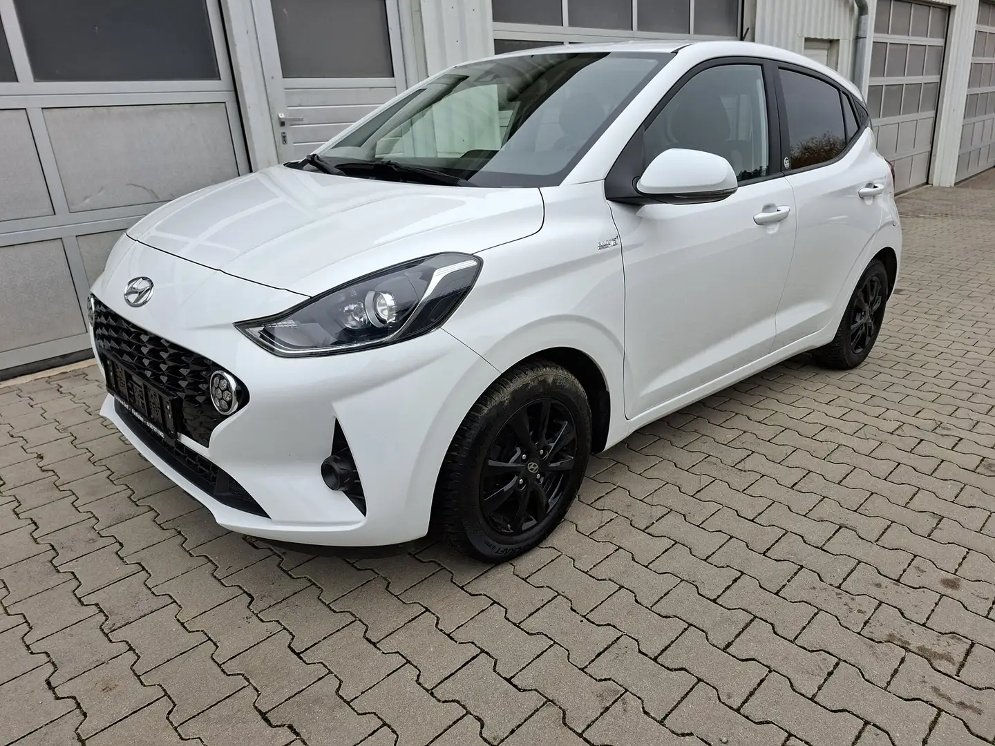Hyundai i10 Edition 30 Weiß - 2