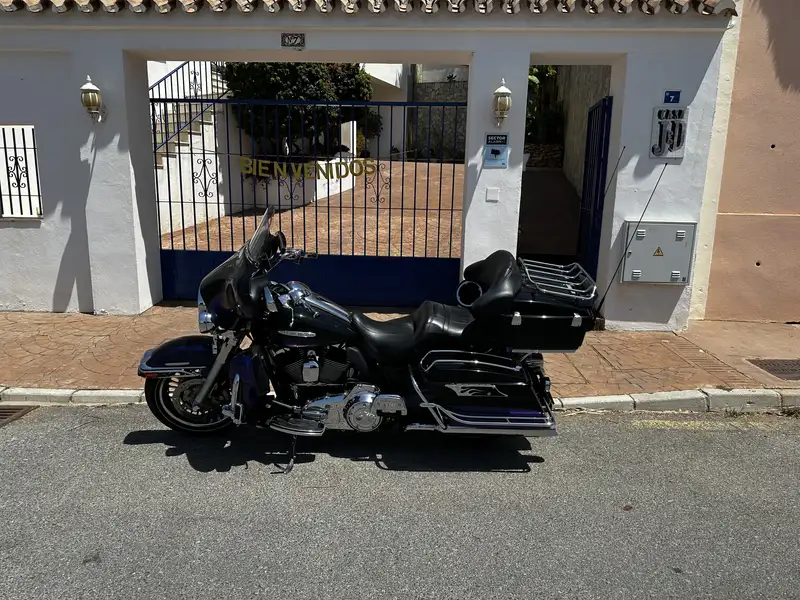 Harley-Davidson Electra Glide - foto 8