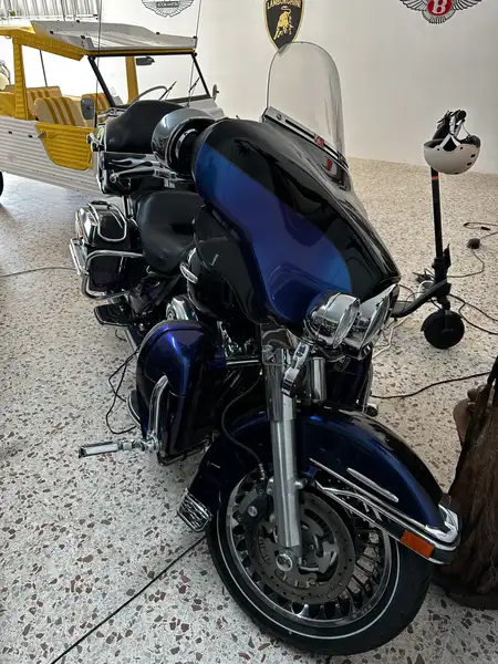 Harley-Davidson Electra Glide - foto 3