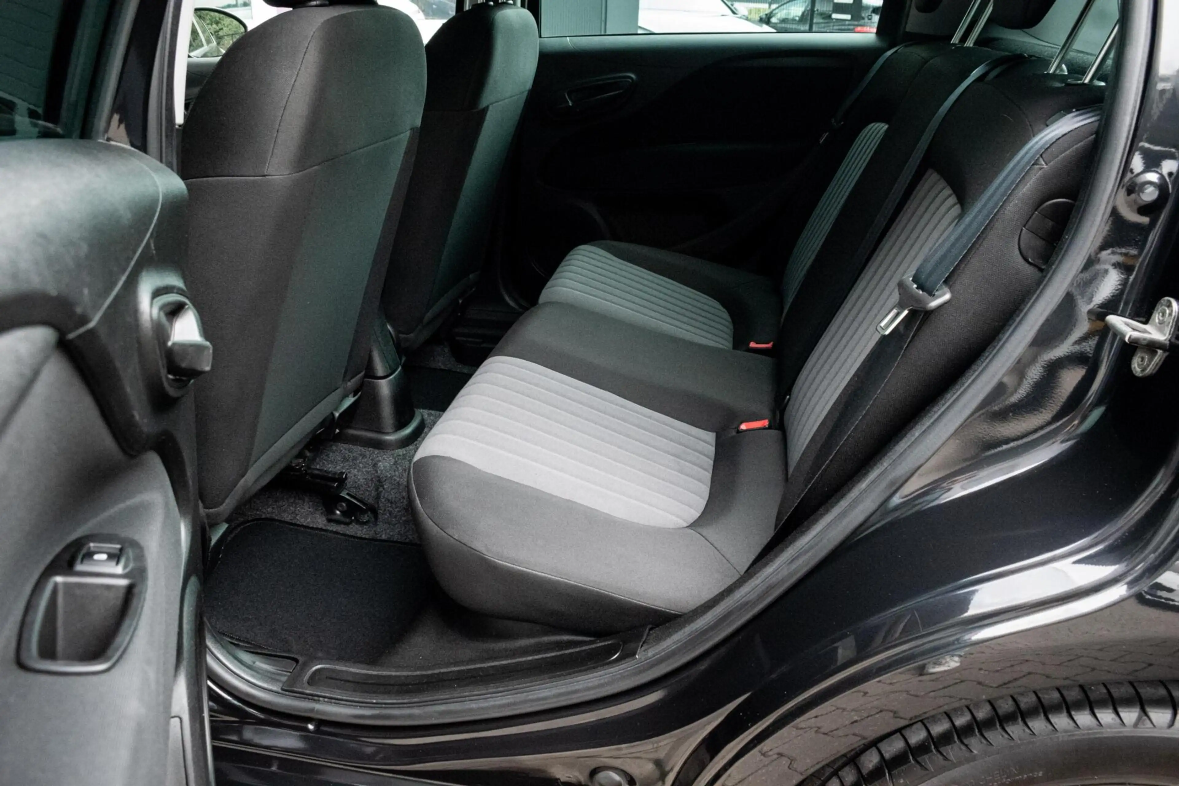 Fiat Punto Evo 0.9 TwinAir Sempre |TREKHAAK|PDC|CLIMATE|CRUISE|DA — photo 6