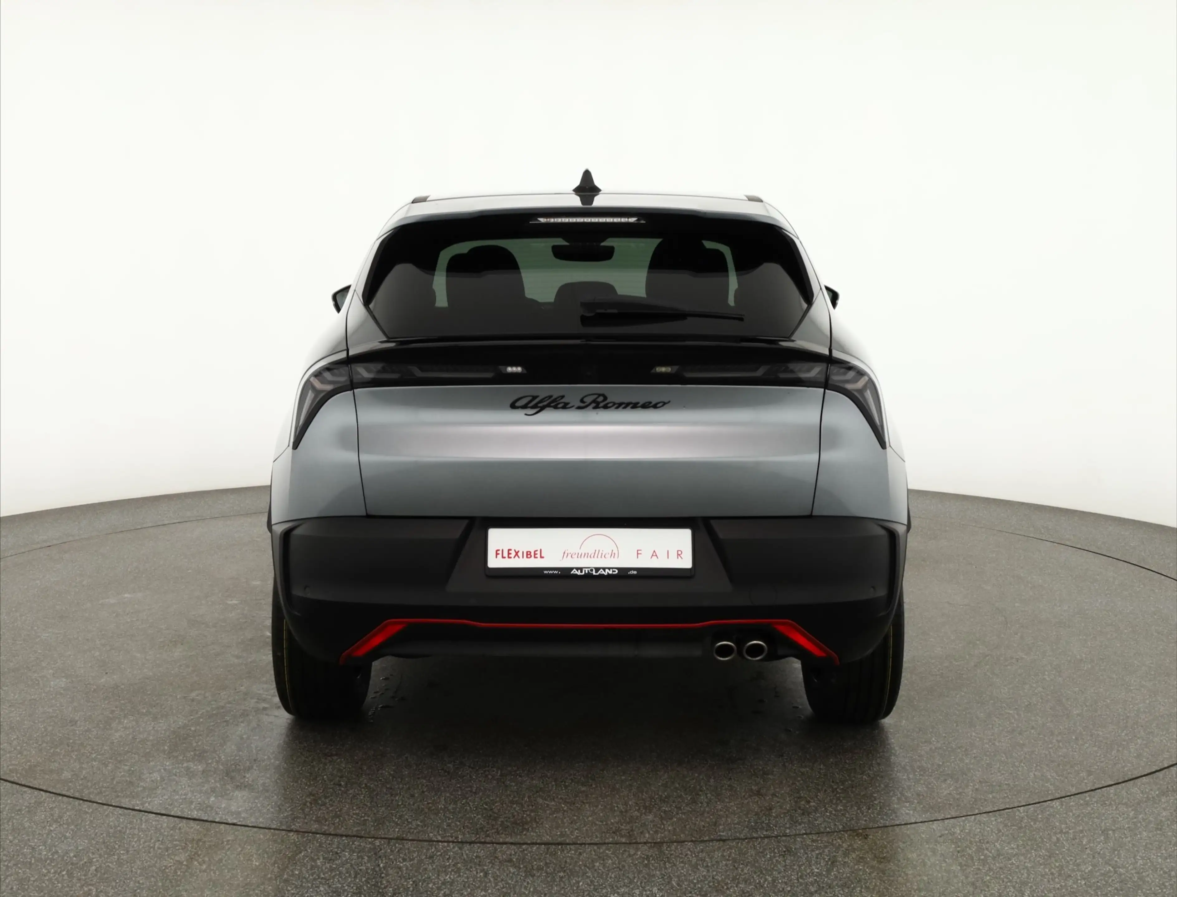 Alfa Romeo Junior Ibrida Speciale 1.2 VGT LED ACC Navi — photo 4