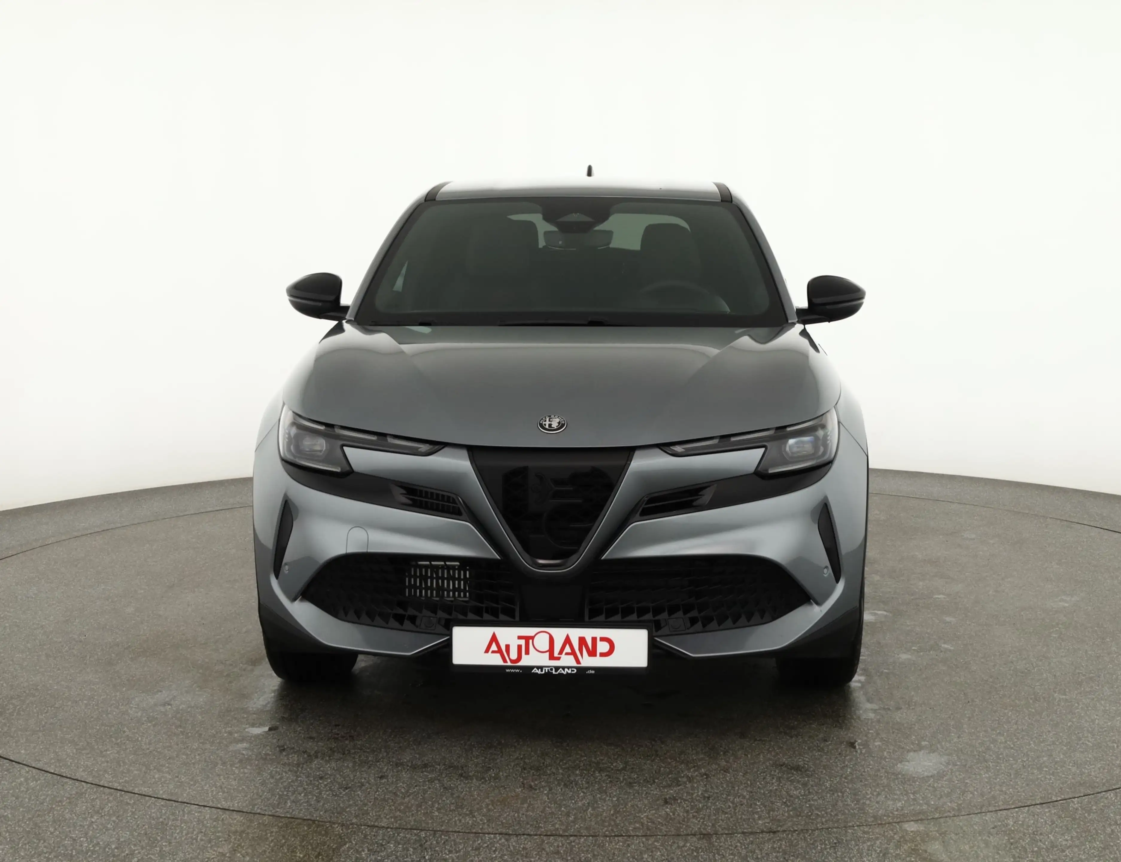 Alfa Romeo Junior Ibrida Speciale 1.2 VGT LED ACC Navi — photo 8
