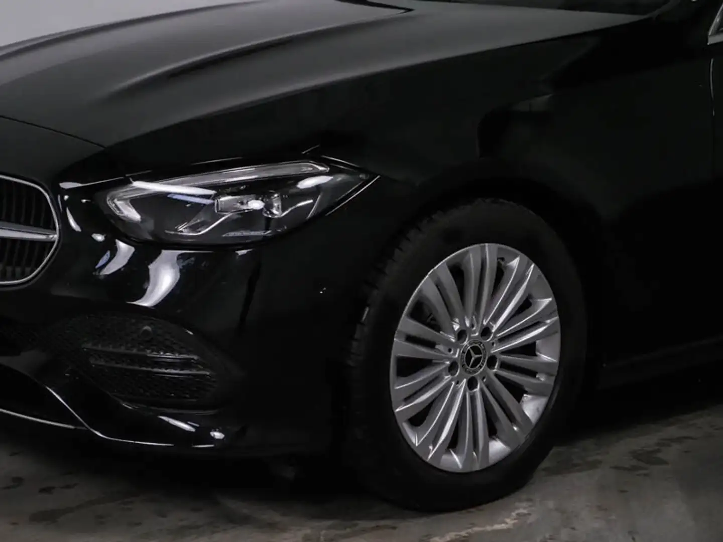 Mercedes-Benz C 180 C 180 AVANTGARDE *KAMERA*AMBI*KEYLESS*MEMORY*DAB Schwarz - 2