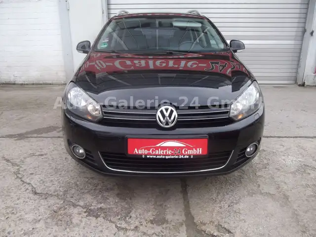 Volkswagen Golf view 3