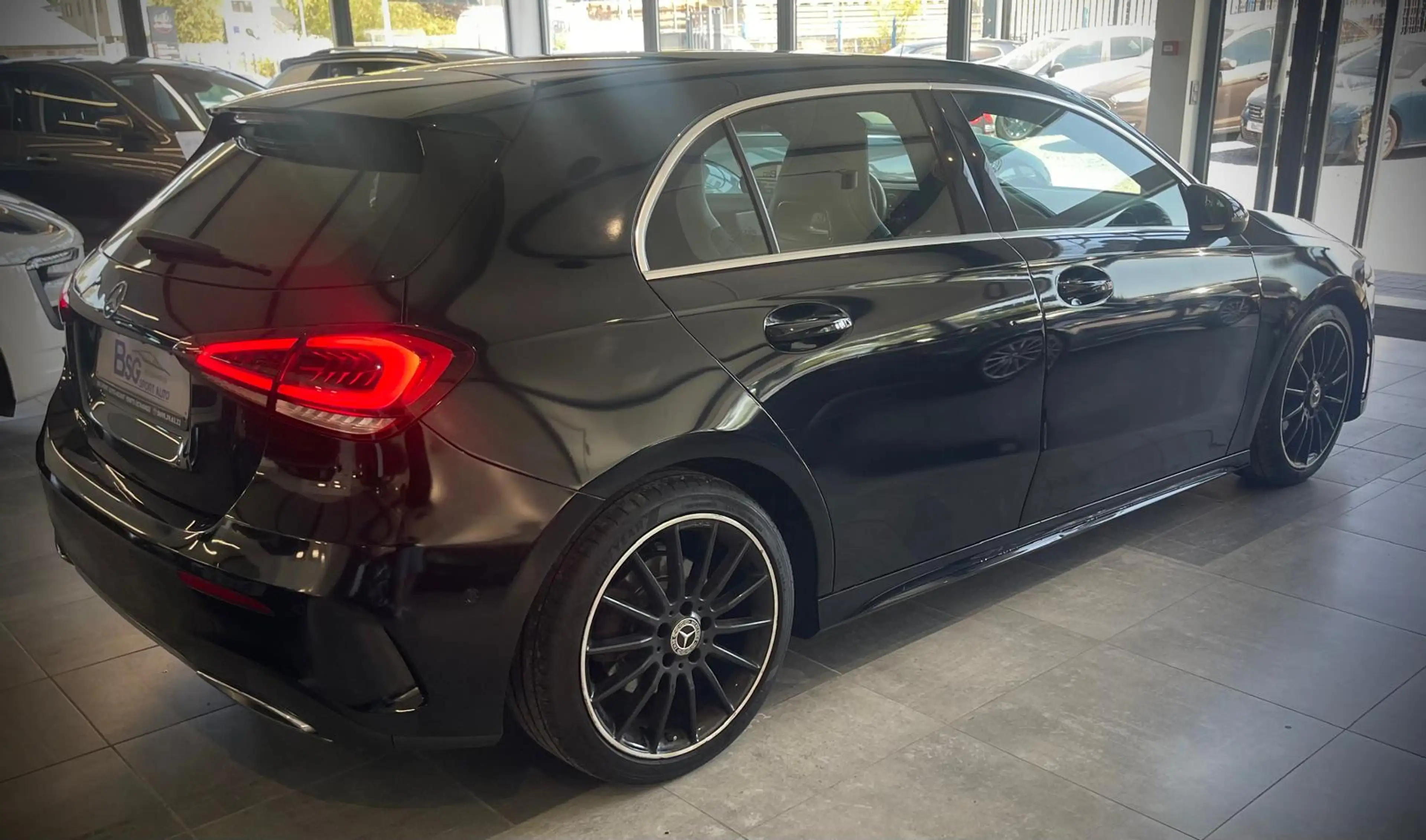 Mercedes-Benz A 200 PACK AMG*BOITE AUTO*LED*CAMERA*GPS*EURO6d-TEMP        6d-TEMP — photo 4